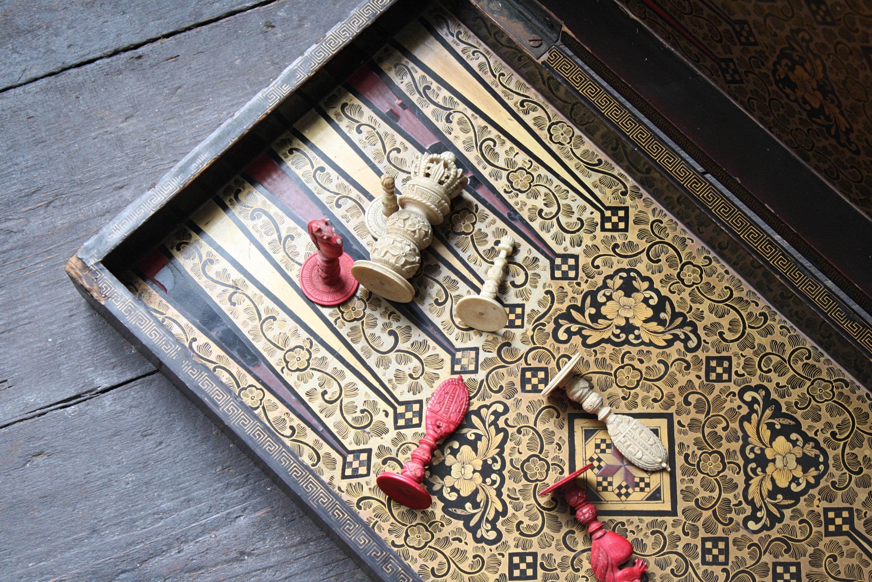 19th Century Burmese Chess Set & Chinese Export Gilt & Lacquered Board 13