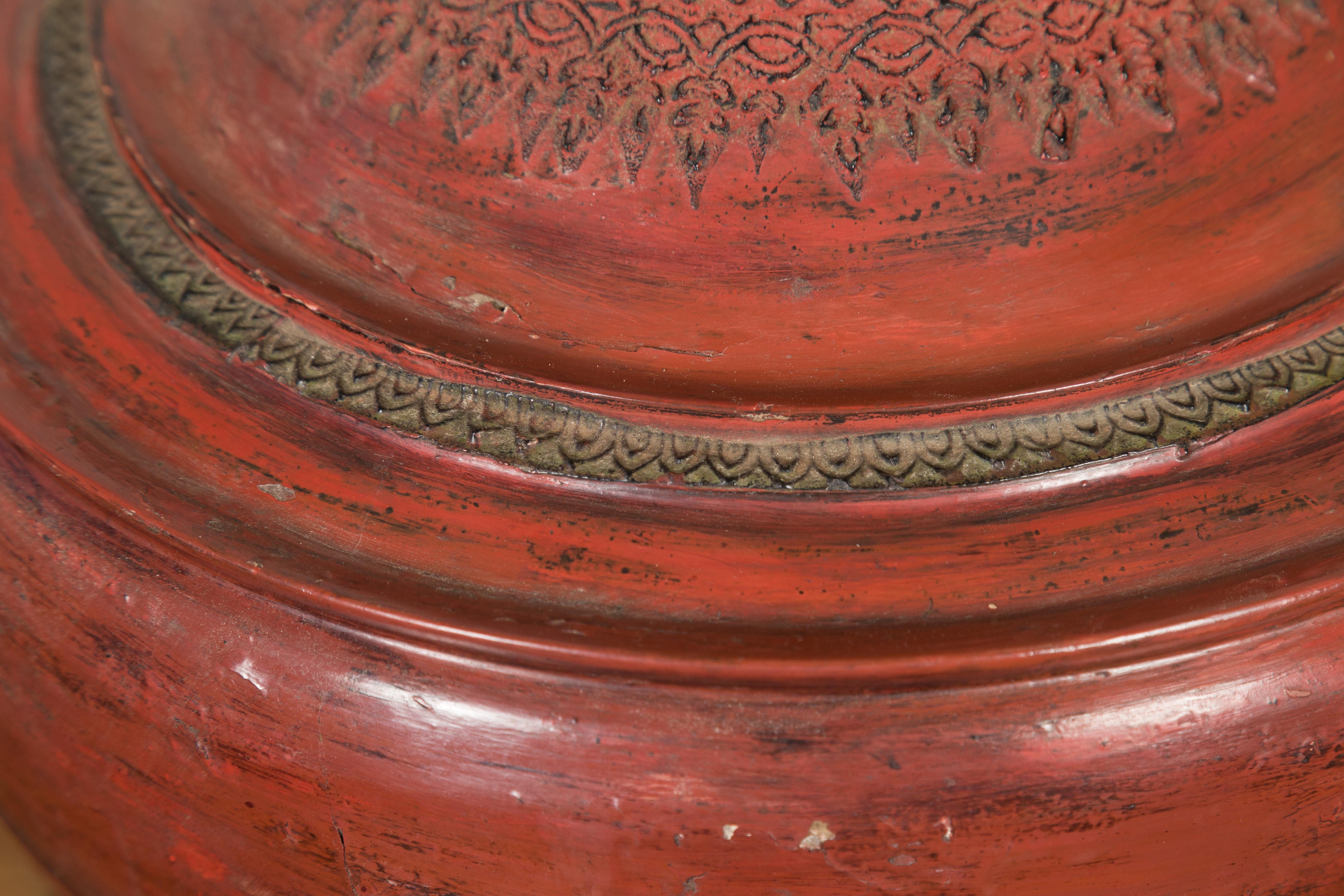 19th Century Burmese Cinnabar Palembang Lacquer Temple Offering Bowl with Lid For Sale 3