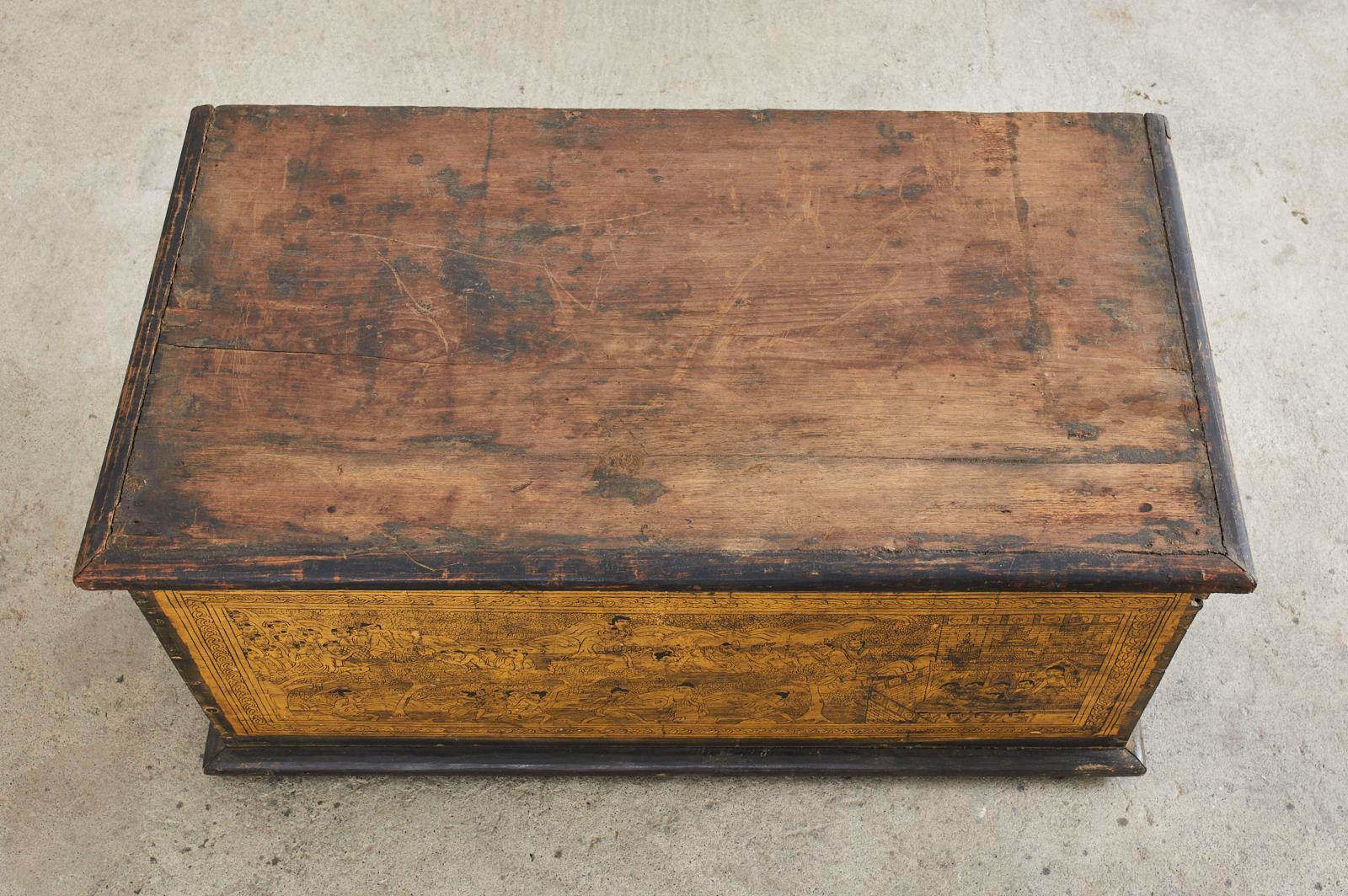 Hand-Carved 19th Century Burmese Gilded Chest or Trunk Table For Sale