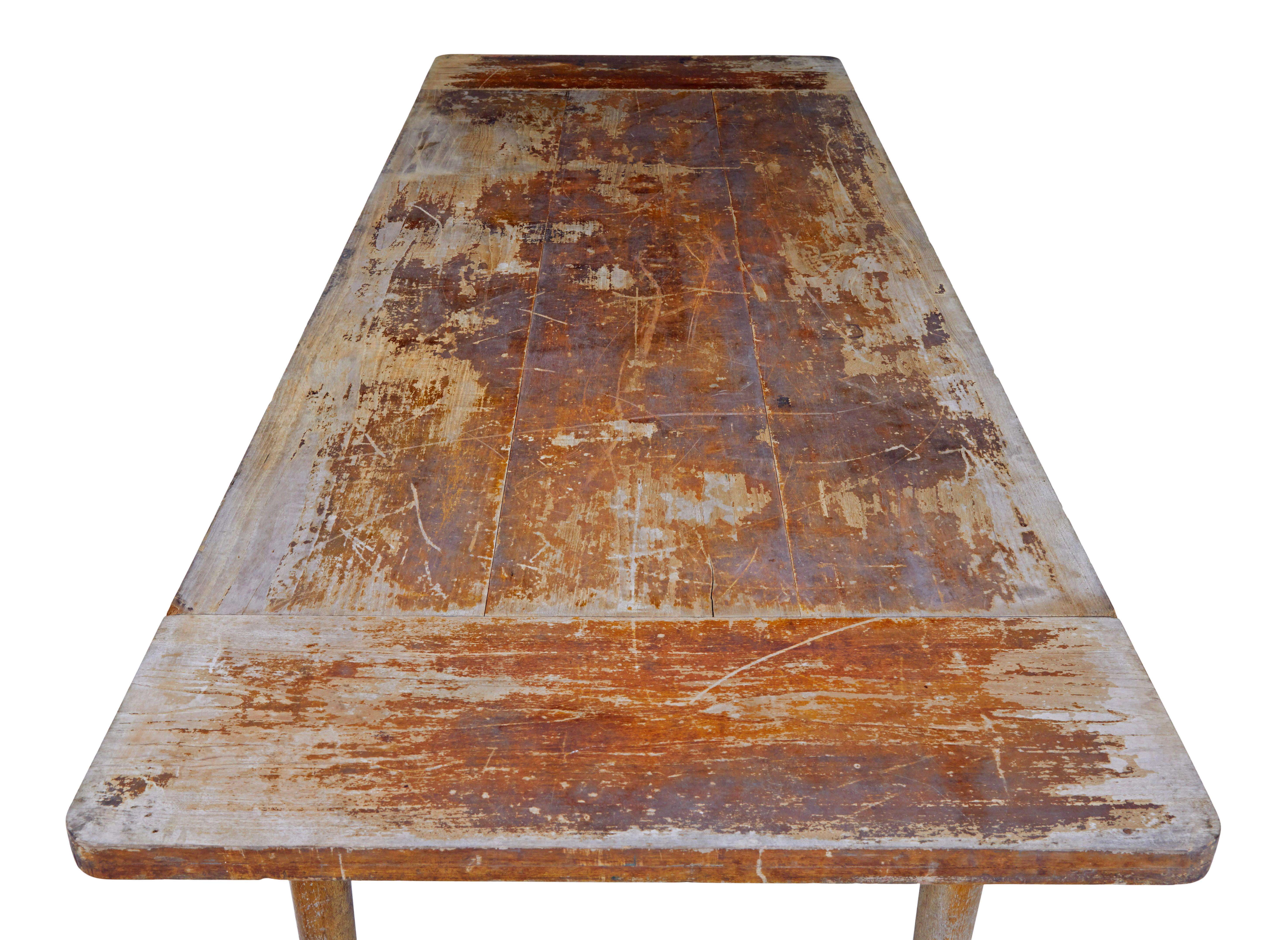 XIXe siècle Table de village birmane en teck peinte à la main du 19e siècle en vente