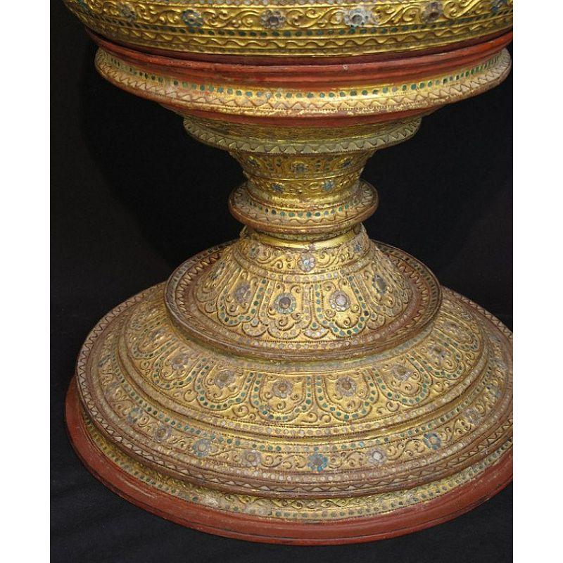 19th Century Burmese Offering Vessel from Burma For Sale 2