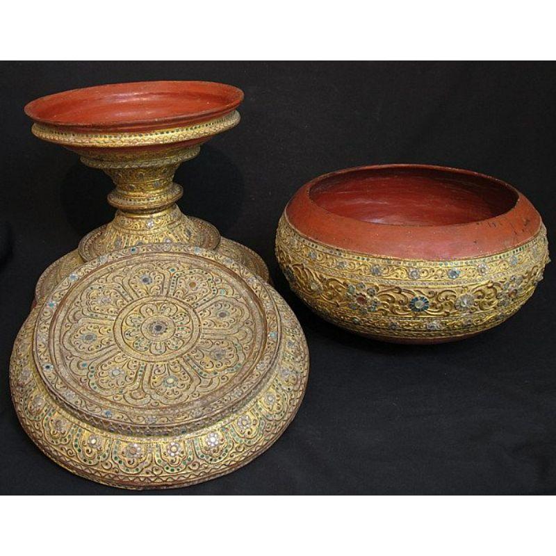 19th Century Burmese Offering Vessel from Burma For Sale 3
