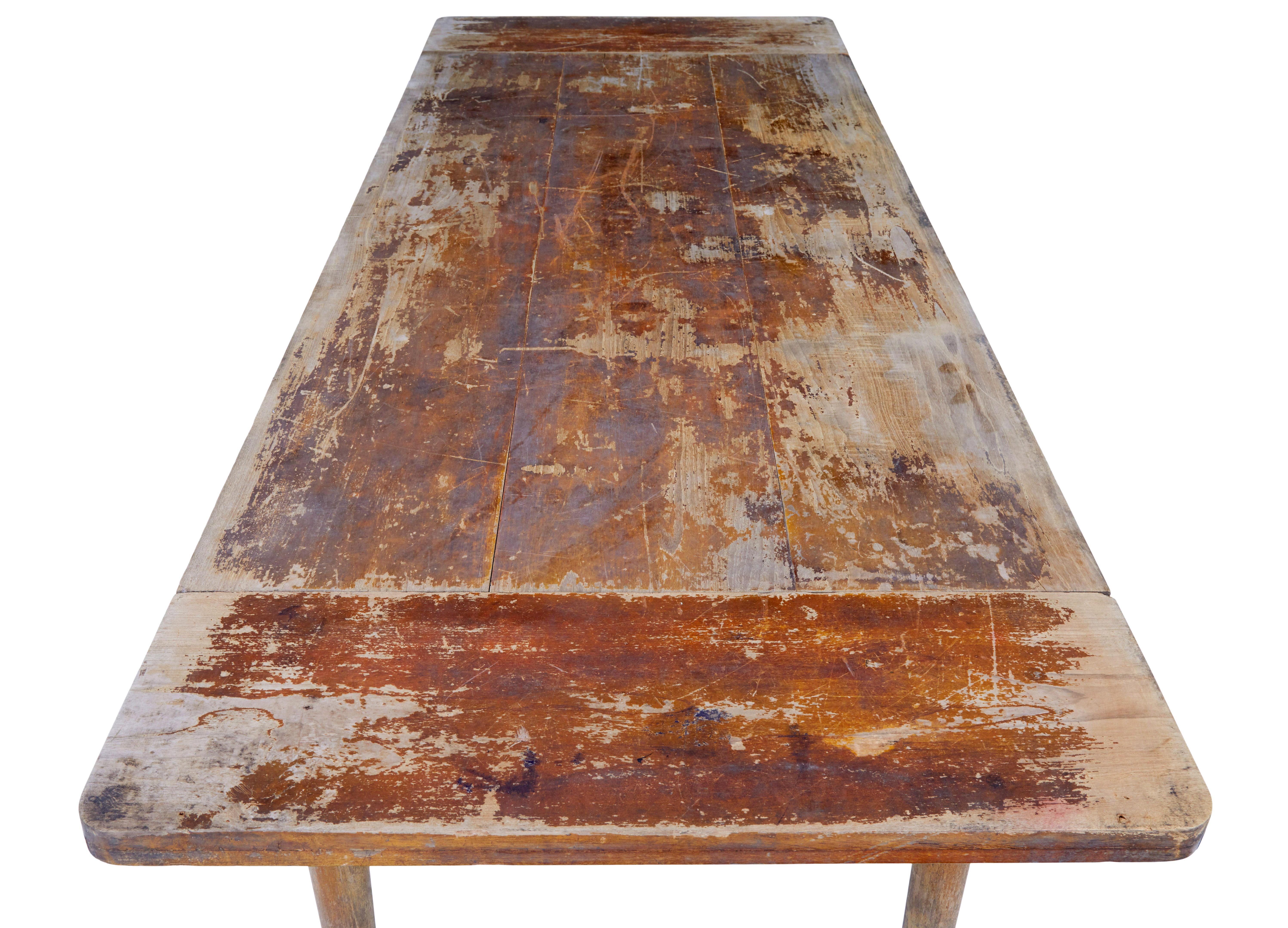 Mesa de aldea birmana de teca pintada del siglo XIX 1