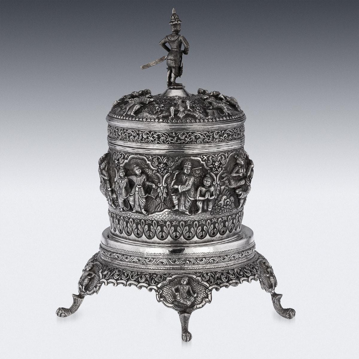 19th Century Burmese Solid Silver Betel Box On Stand, Rangoon, c.1890 For Sale 1