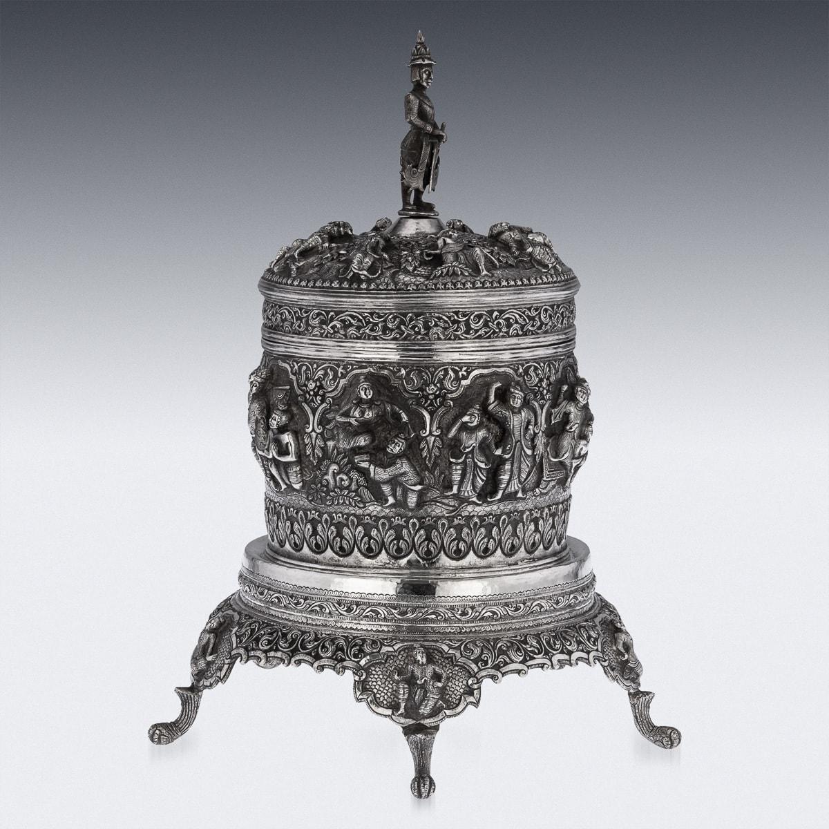 19th Century Burmese Solid Silver Betel Box On Stand, Rangoon, c.1890 For Sale 2