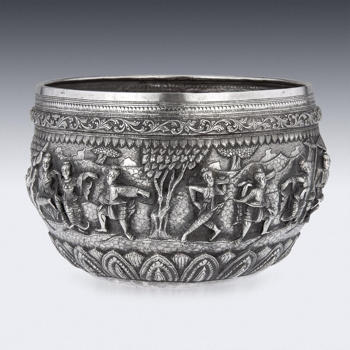 19th Century Burmese Solid Silver Thabeik Bowl, Rangoon, c.1880 1