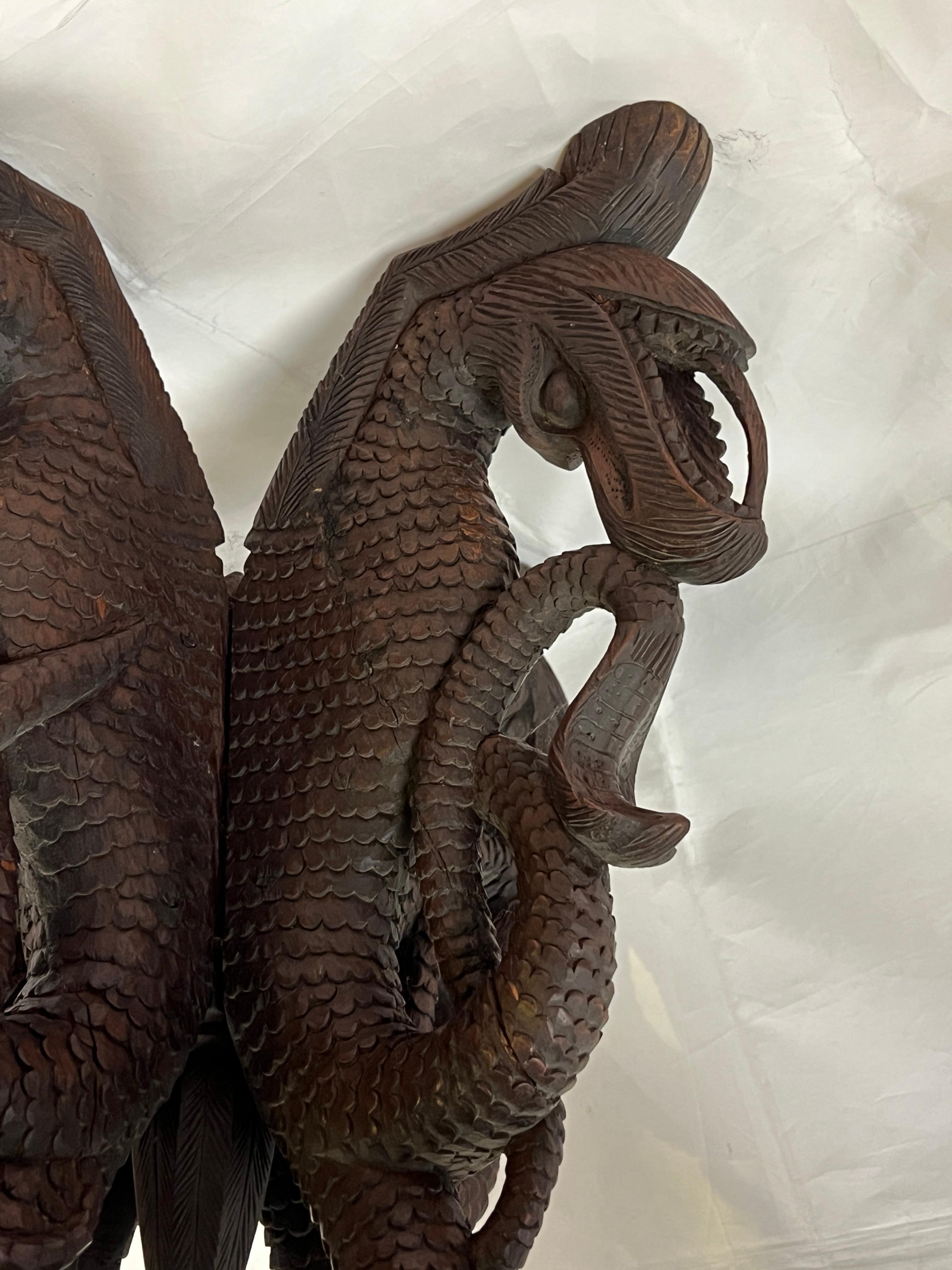 19th Century Burmese / South Asian Carved Wooden Side Table Madera en venta