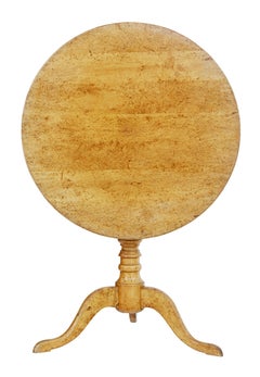 19th Century Burr Birch Round Tilt-Top Occasional Table