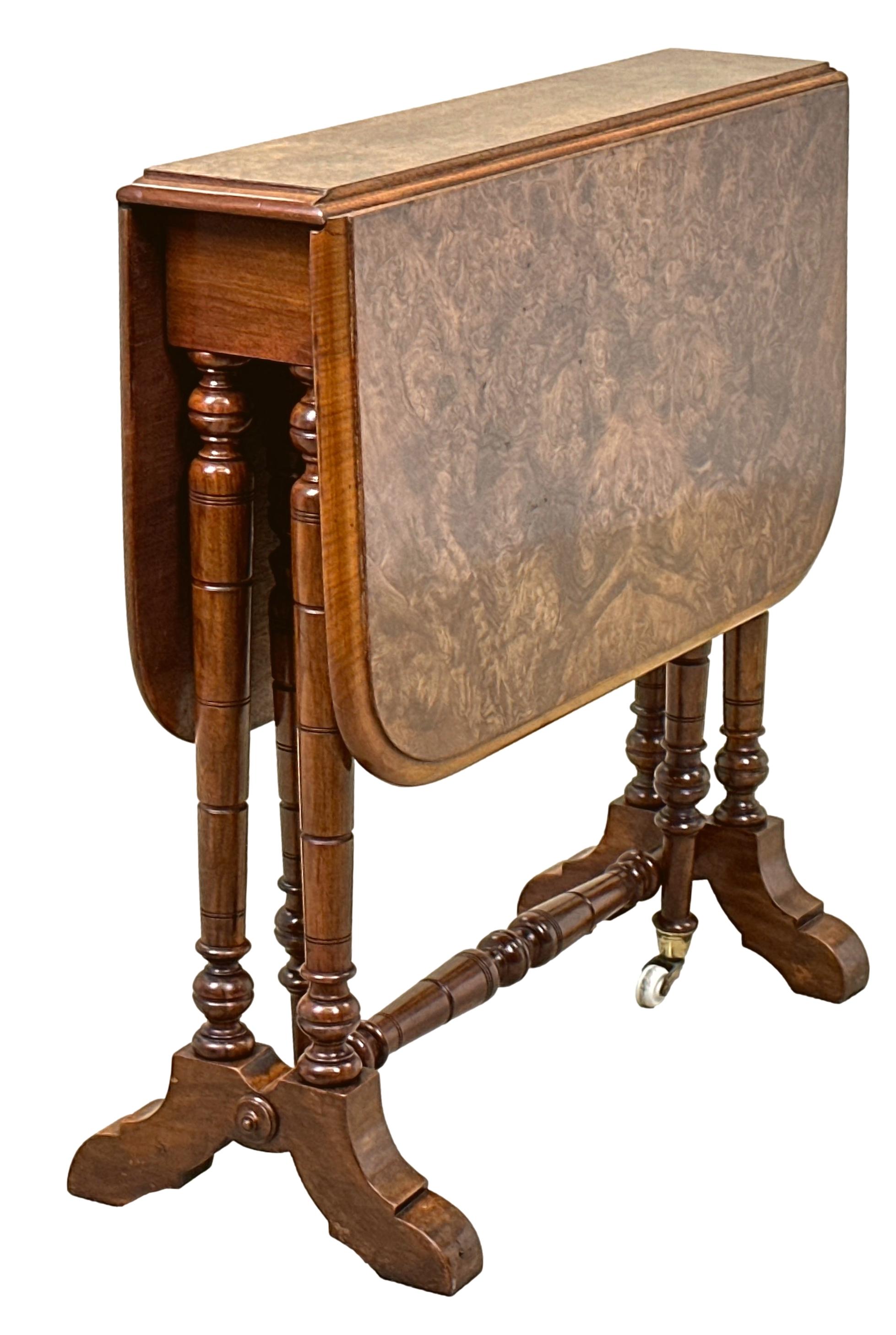 Baby-Sutherland-Tisch aus Wurzelnussholz aus dem 19. im Zustand „Gut“ im Angebot in Bedfordshire, GB