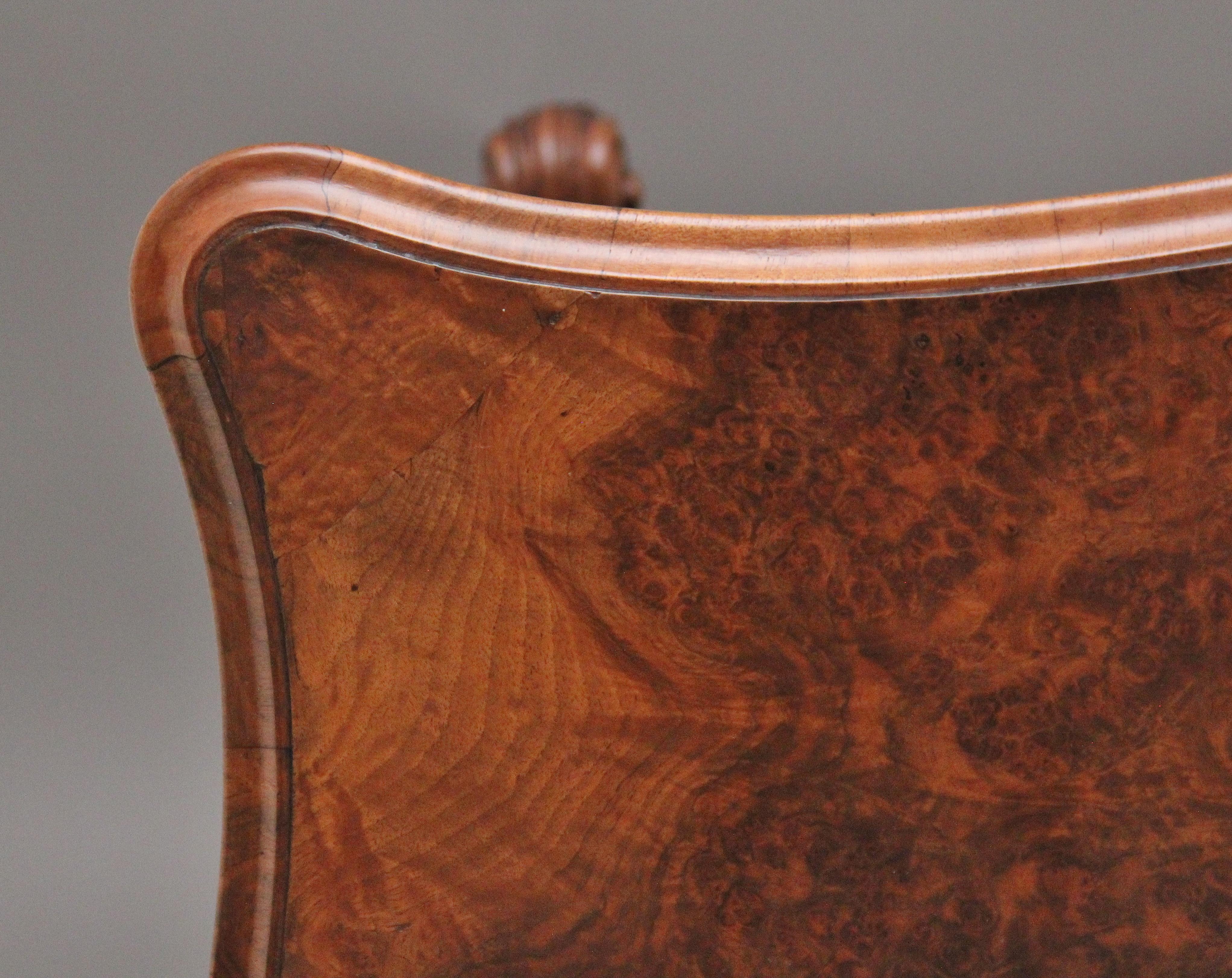 19th Century burr walnut centre table For Sale 3
