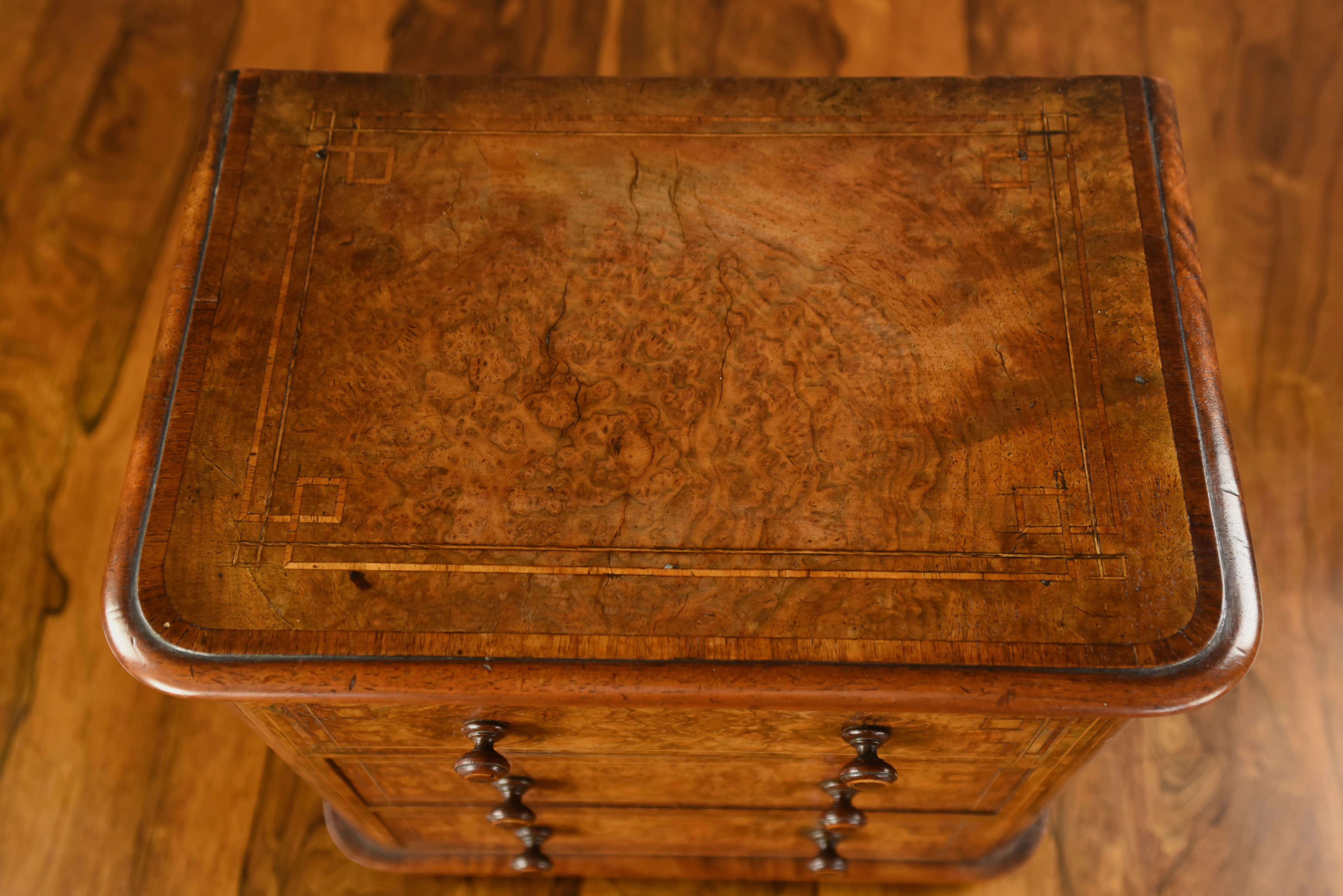 19th century burr walnut table top chest of drawers commode  In Good Condition In Chelmsford, GB