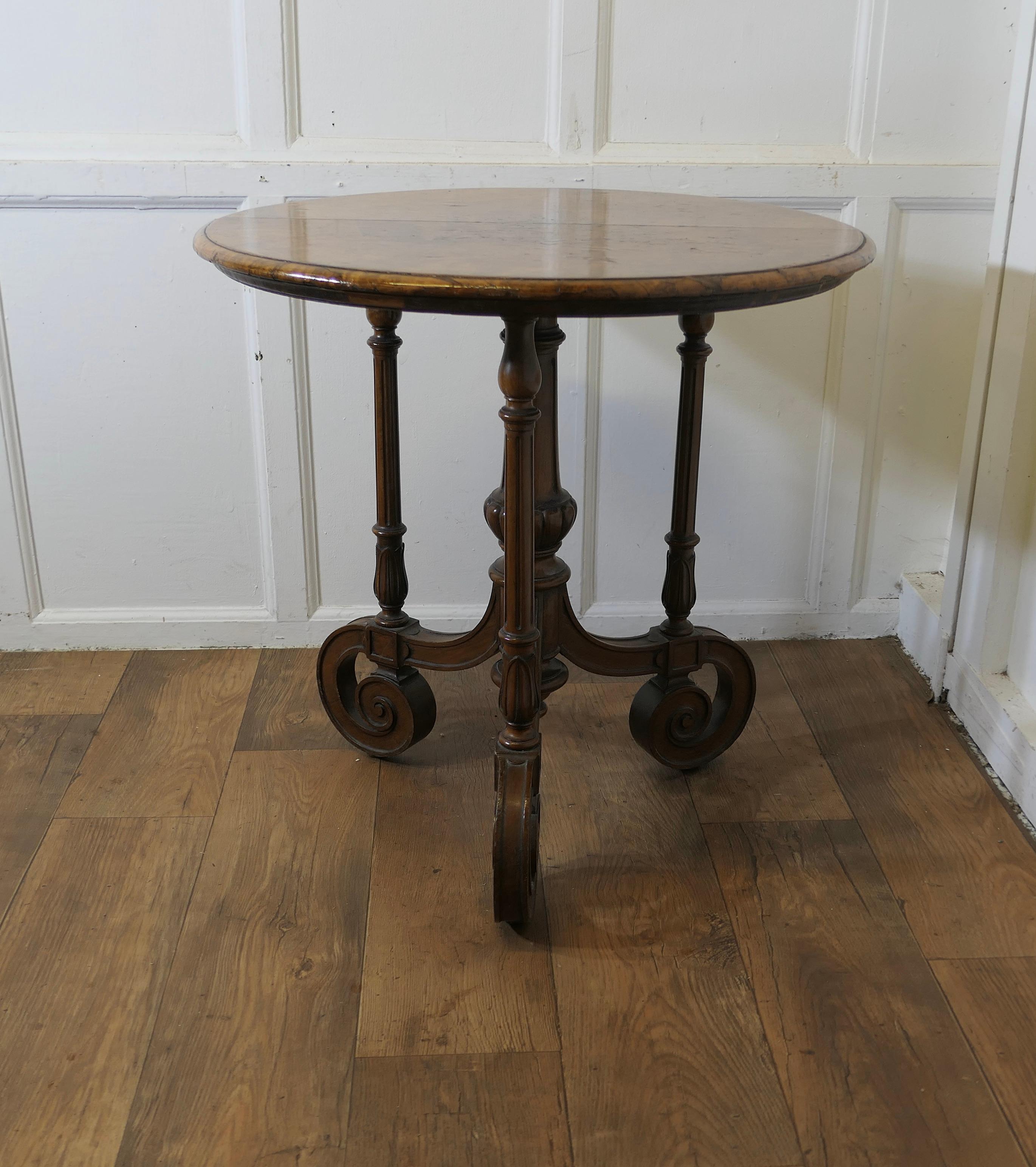 19th Century Burr Walnut Wine Table In Good Condition For Sale In Godshill, Isle of Wight