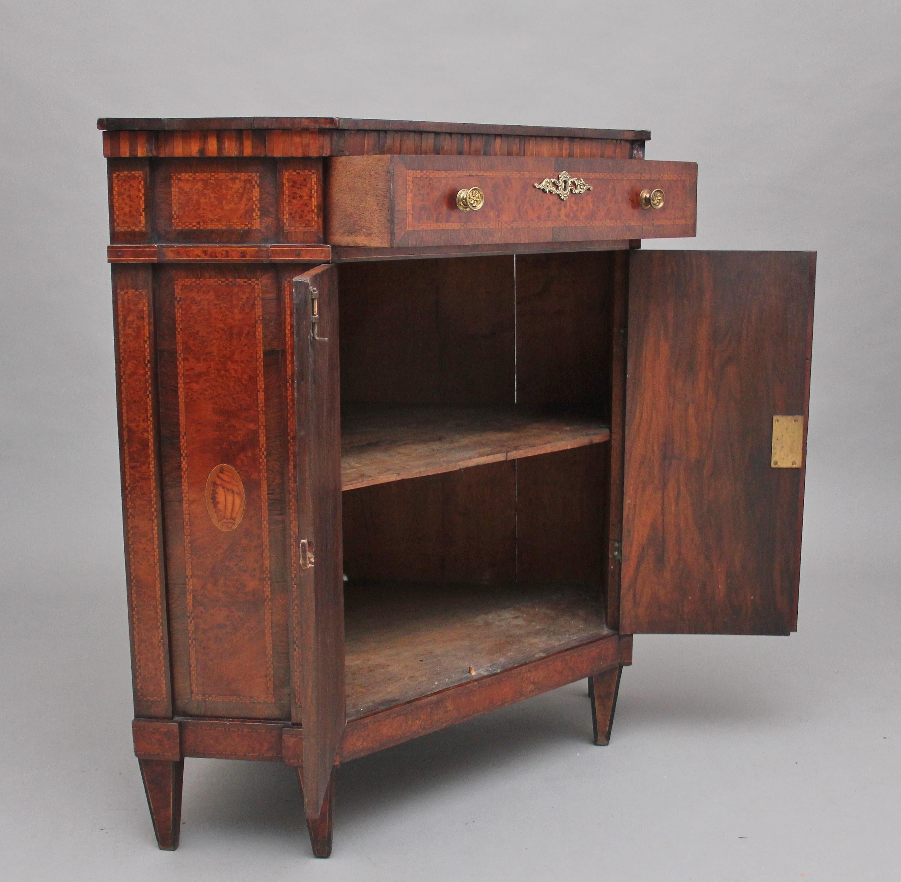 19th Century Burr Yew Wood and Inlaid Corner Cabinet In Good Condition In Martlesham, GB