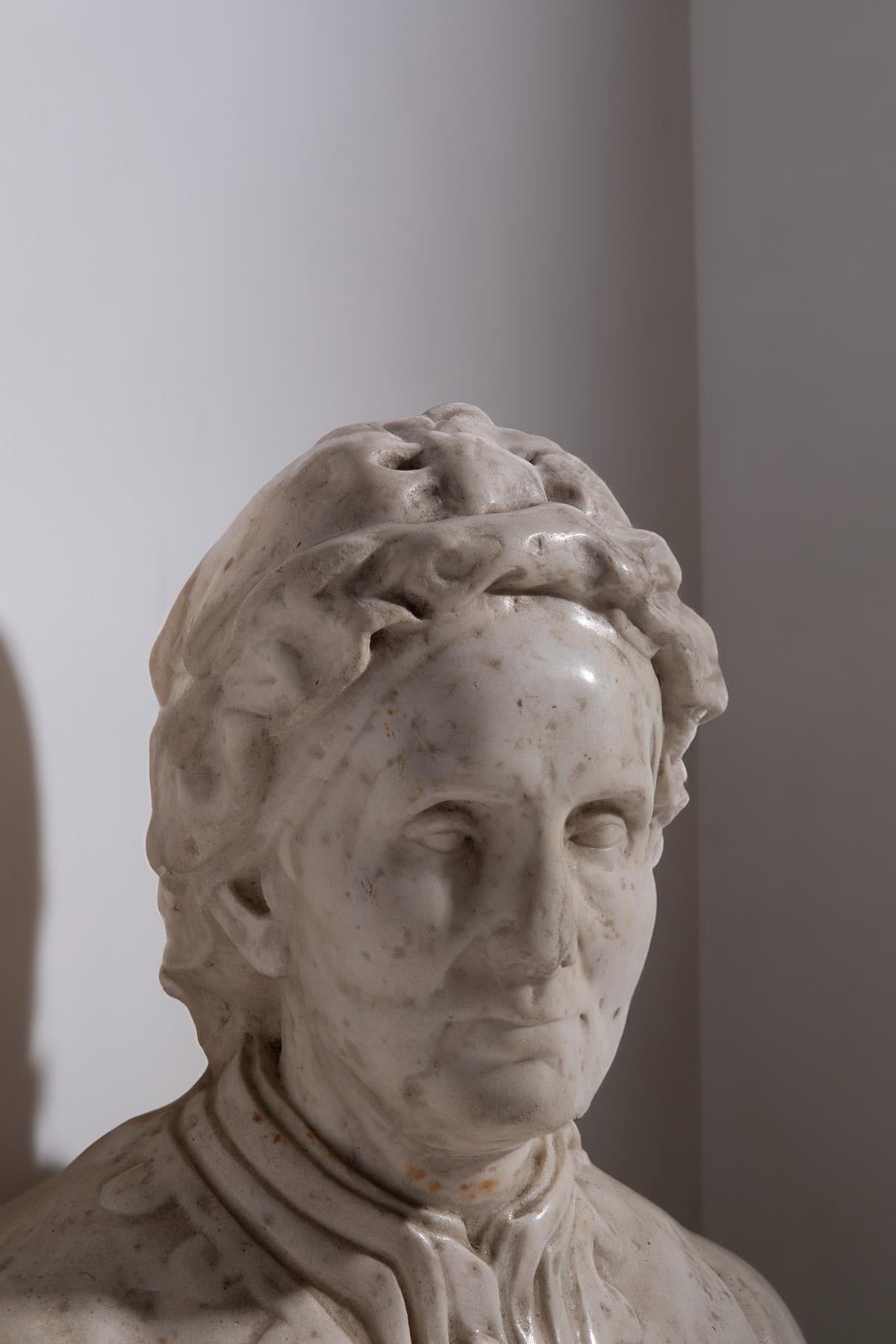 Néoclassique Sculpture Italienne 19ème siècle buste en marbre en vente
