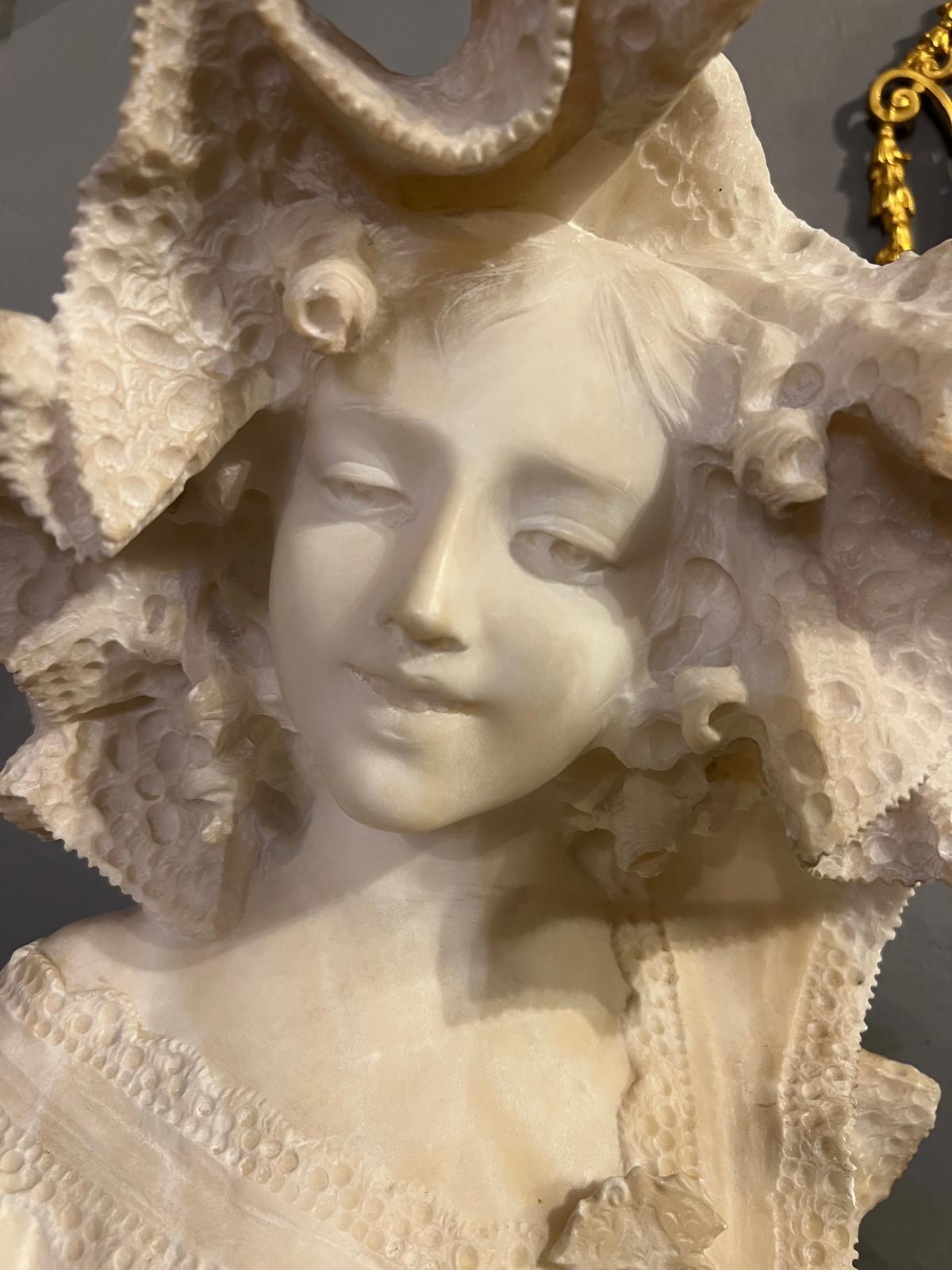 19th Century Bust of a Young Lady in White Marble by Flli Romanelli For Sale 3