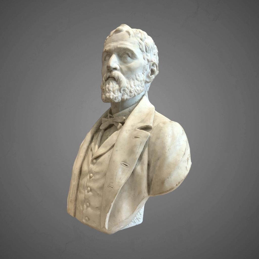 19th Century Bust of an Aristocrat in Marble by Joseph Vallet (1841-1920)  For Sale 3