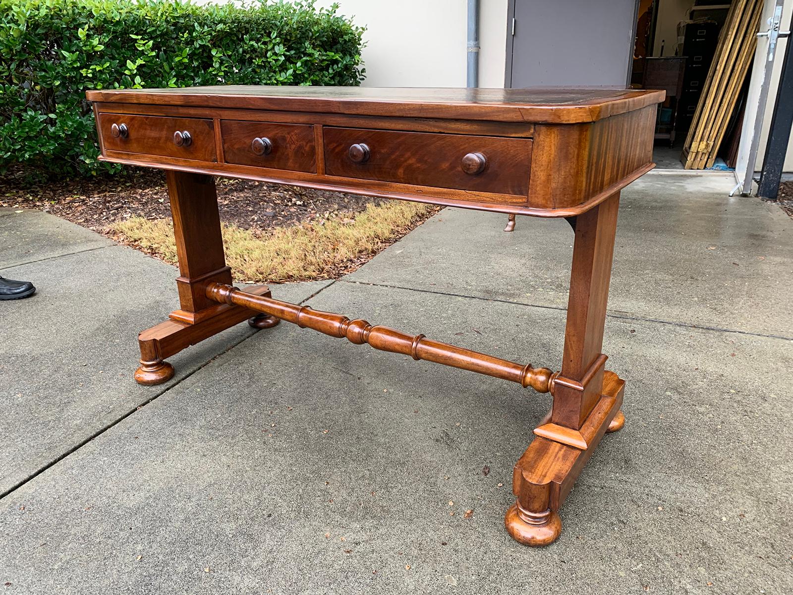 19th Century William IV Library Table or Desk with Leather Top, circa 1840s For Sale 7