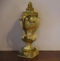 19th Century Calacatta Marble Vase Italy Gilded Bronzes, 1800s