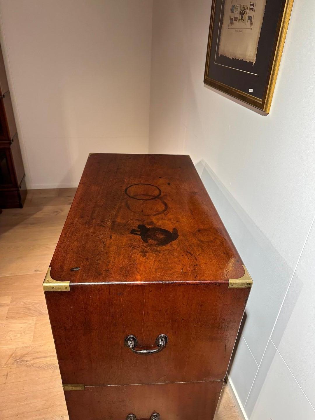 Mahogany 19th Century campaign chest of drawers For Sale