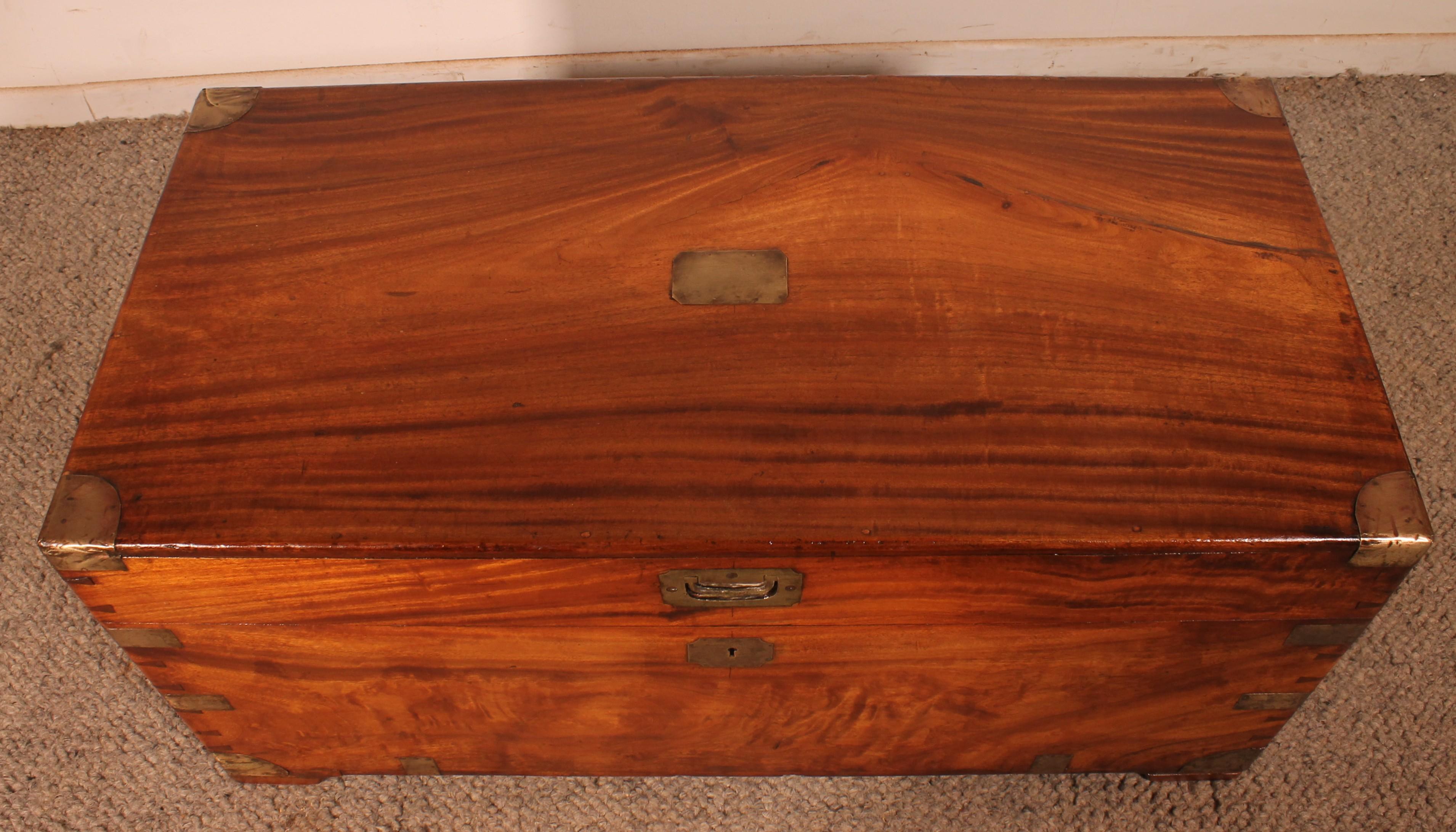 Arcón de Campaña o Marino de Madera de Alcanfor del Siglo XIX - Hong Kong en venta 2