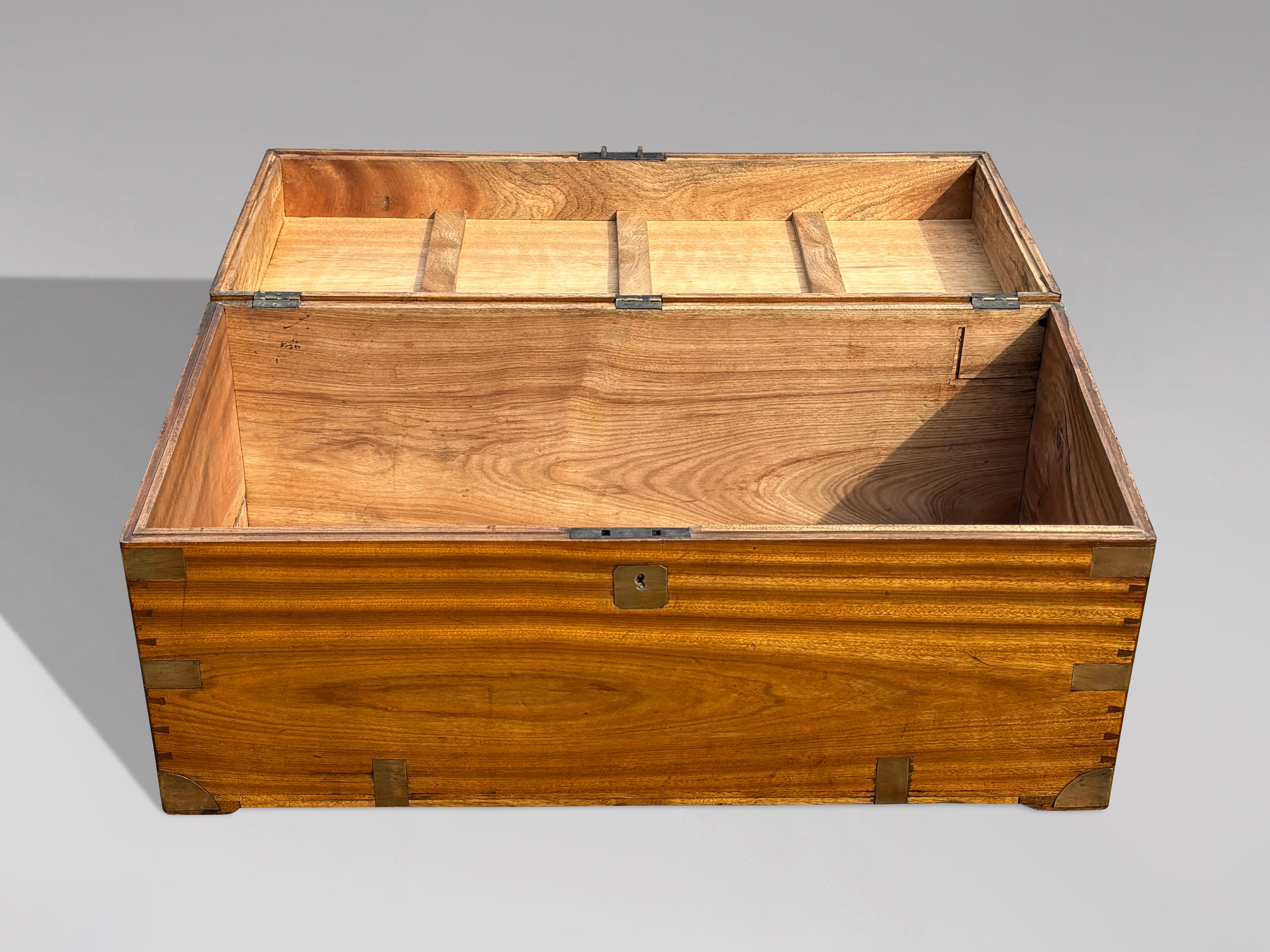 Britannico 19th Century Camphor Wood Campaign Travelling Trunk in vendita