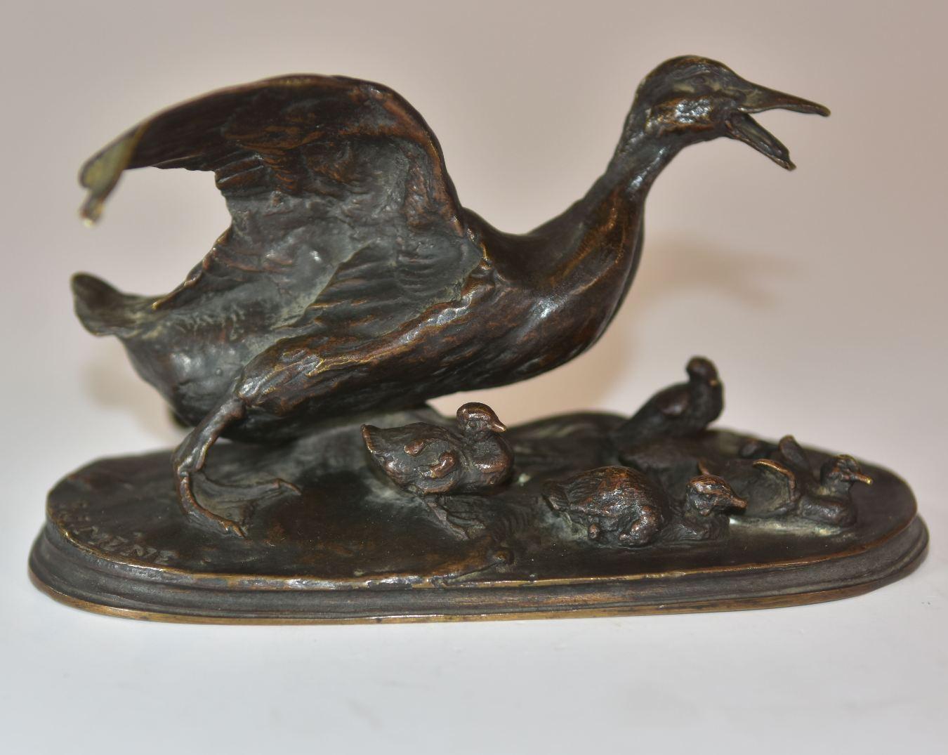 canne du 19ème siècle avec ses 6 canetons en bronze animalier par P.J Mêne. Patine brune. Numéro 33 sur la terrasse.