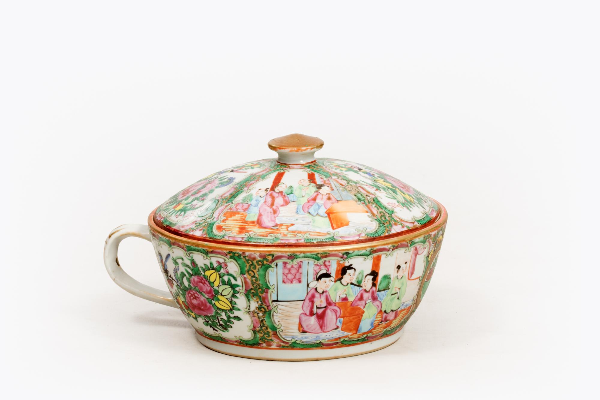 19th Century Canton Chinese Export Rose Medallion porcelain chestnut bowl with lid featuring painted interior scenes of figures, birds and flowers with gilt highlights and raised enamel detail throughout.

Popular amongst the French aristocracy,