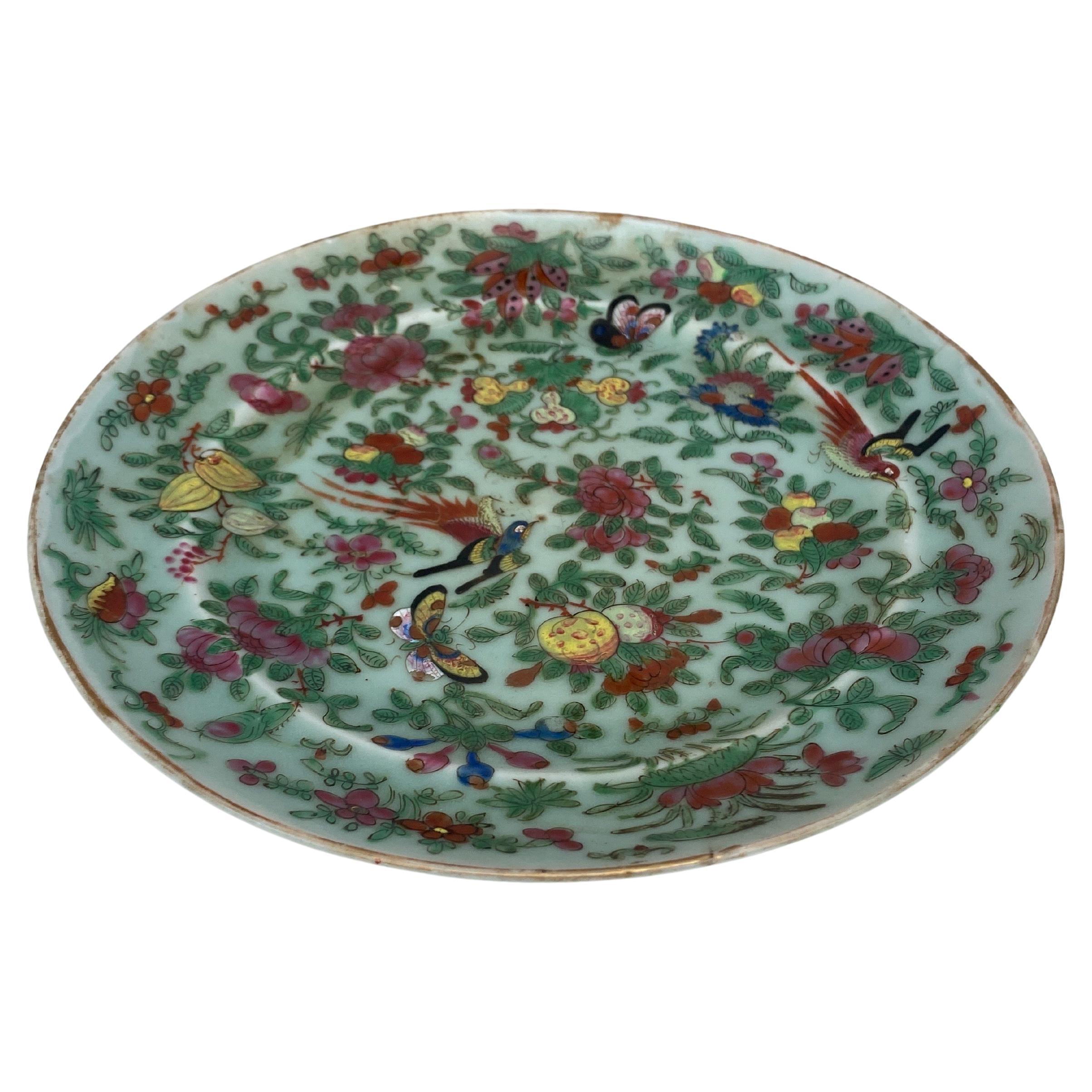 Large 19th Century Canton Famille Rose Chinese Export Porcelain Celadon Platter.
Decorated with butterflies , birds and flowers.
9.8 inches diameter.