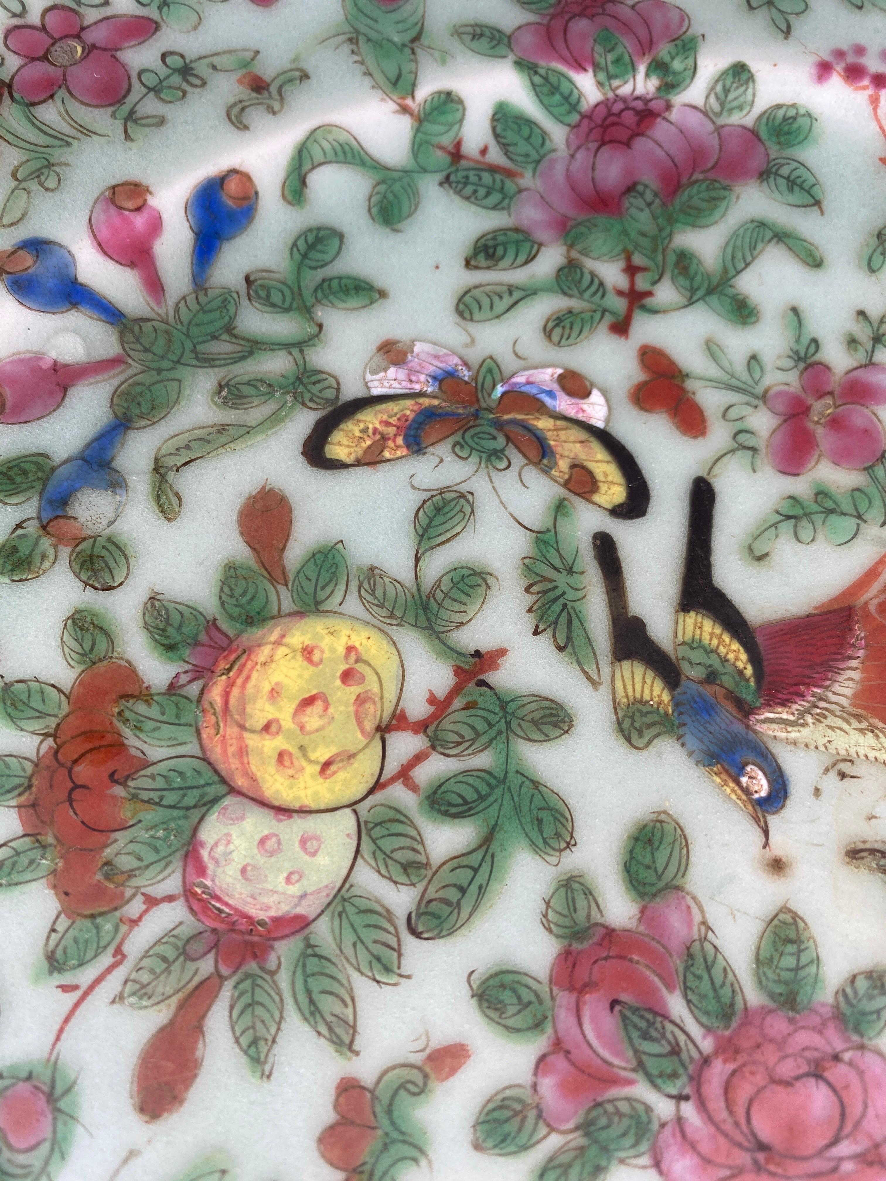 19th Century Canton Famille Rose Chinese Export Porcelain Celadon Platter In Good Condition For Sale In Austin, TX