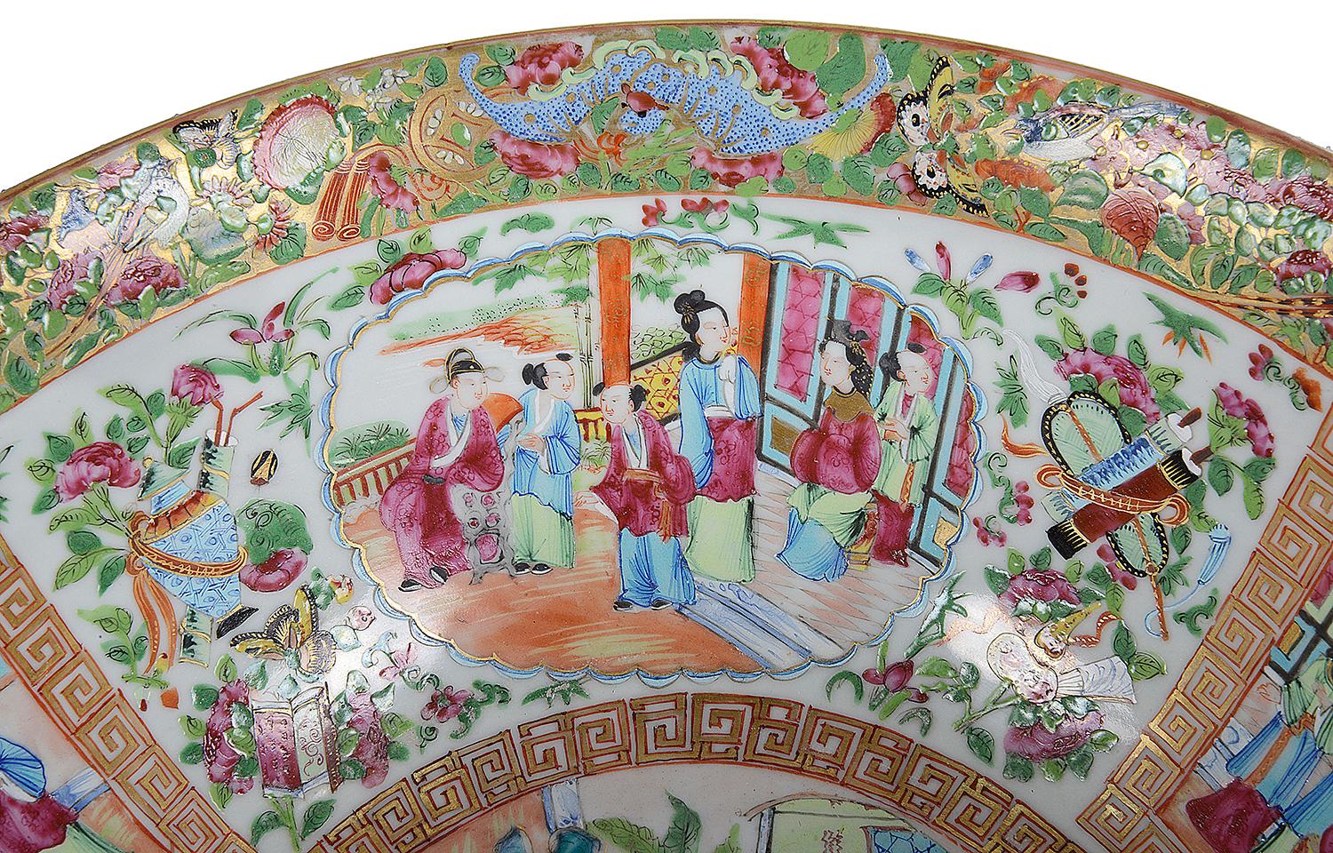 Chinese Export 19th Century Cantonese / Rose Medallion Bowl