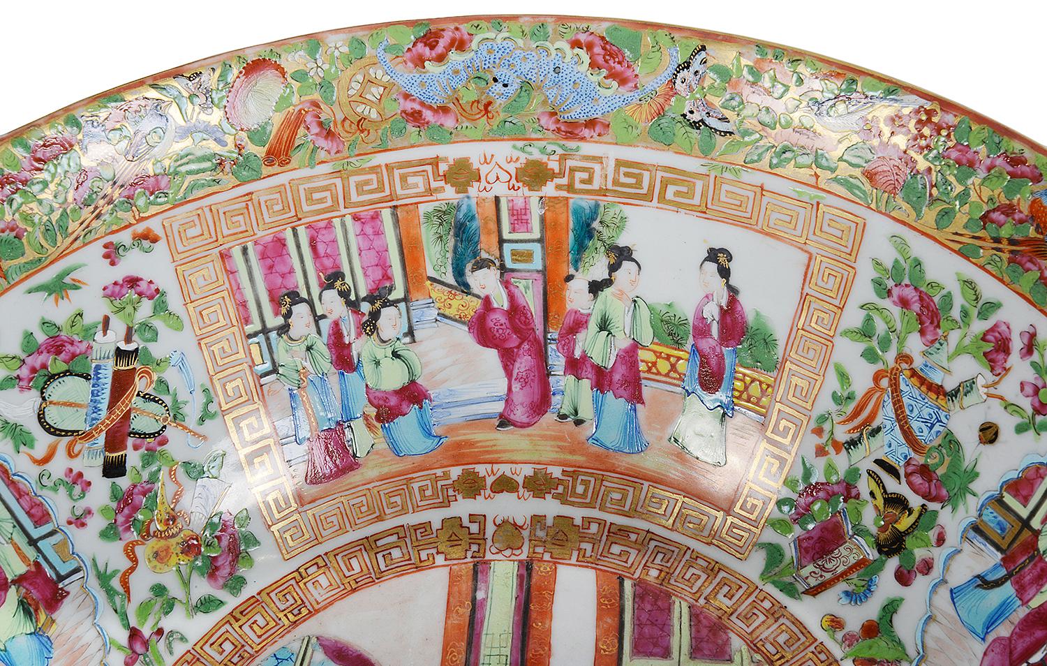 Hand-Painted 19th Century Cantonese / Rose Medallion Bowl