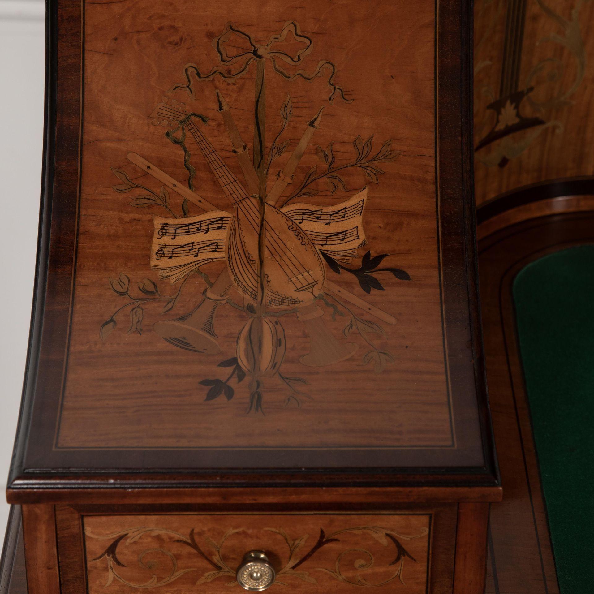 Scrivania in legno satinato Carlton House del XIX secolo In condizioni buone in vendita a Gloucestershire, GB