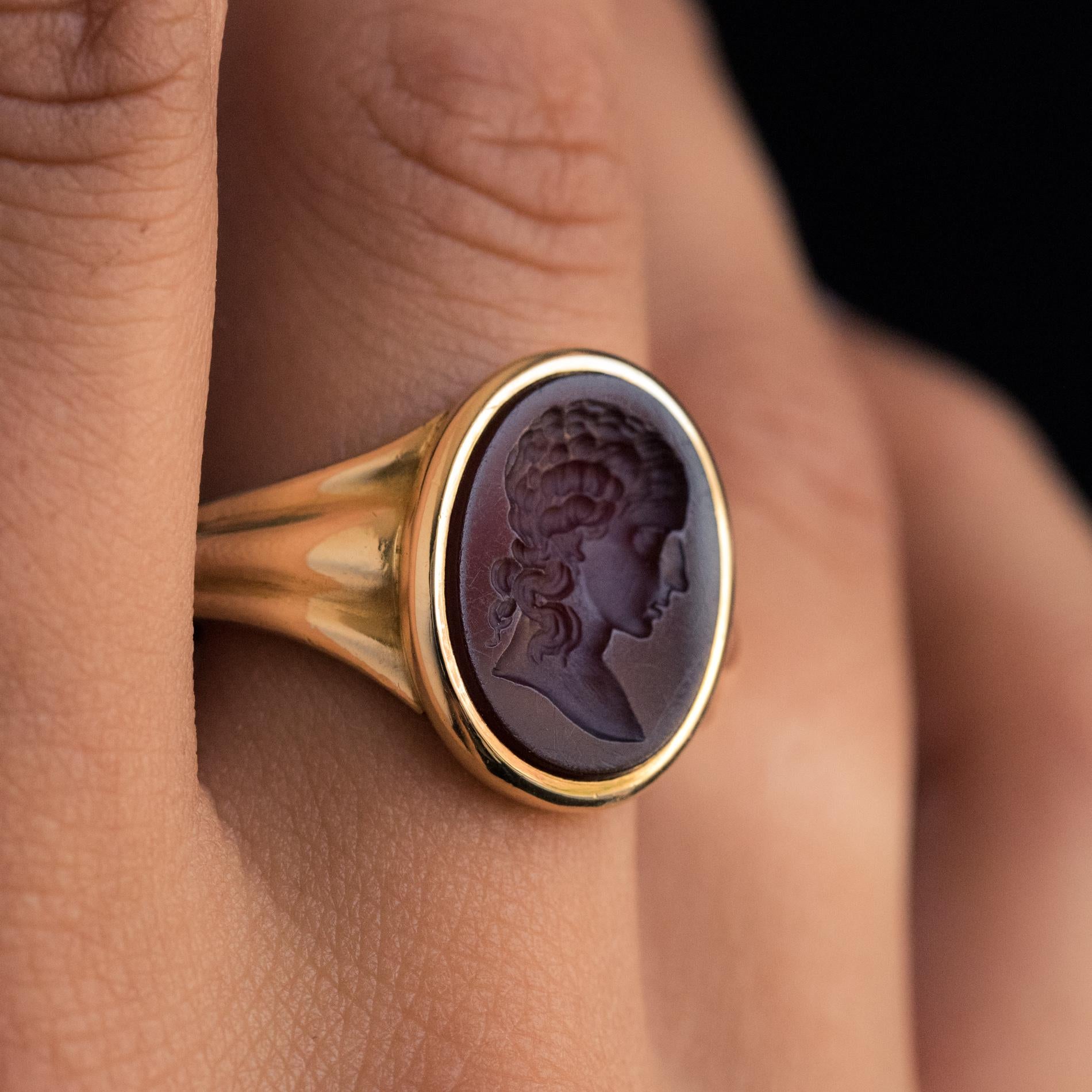 Karneol-Intaglio-Ring aus 18 Karat Gelbgold aus dem 19. Jahrhundert im Angebot 7