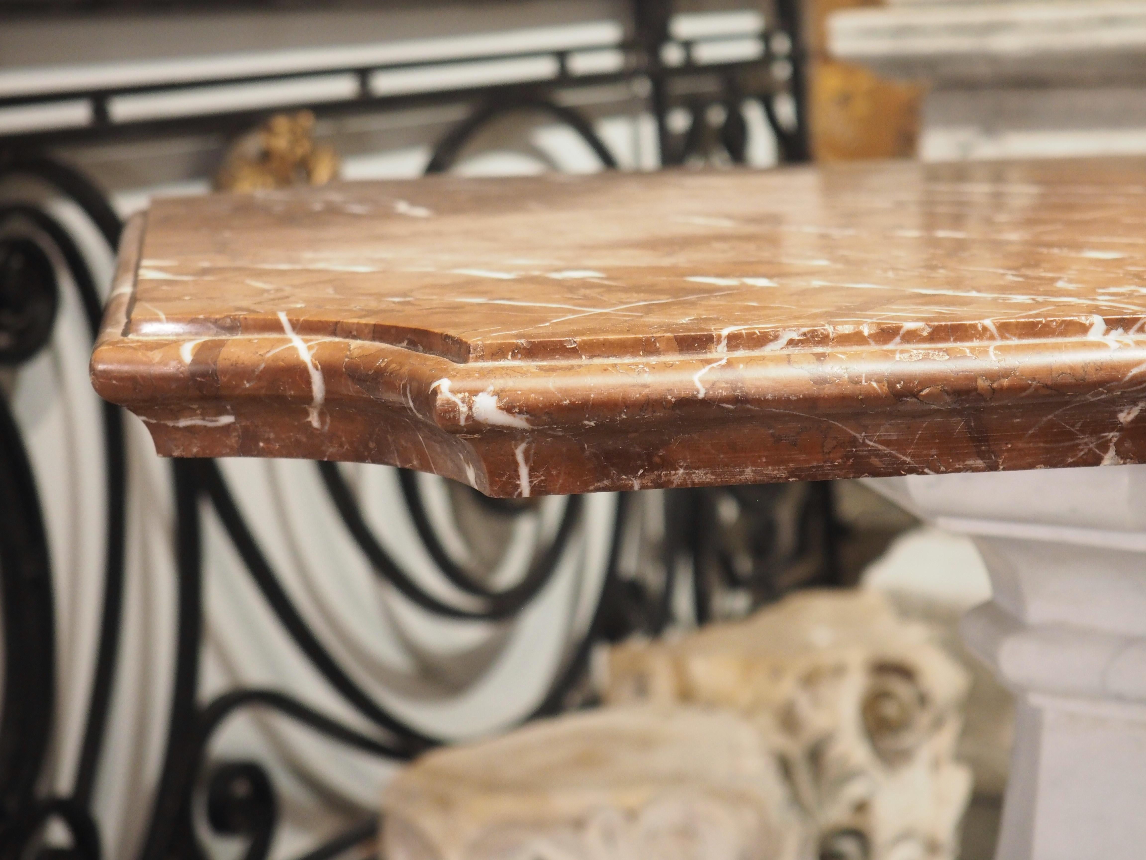19. Jahrhundert, Tisch aus Carrara- und sizilianischem Marmor aus einer Villa in Turin im Angebot 1