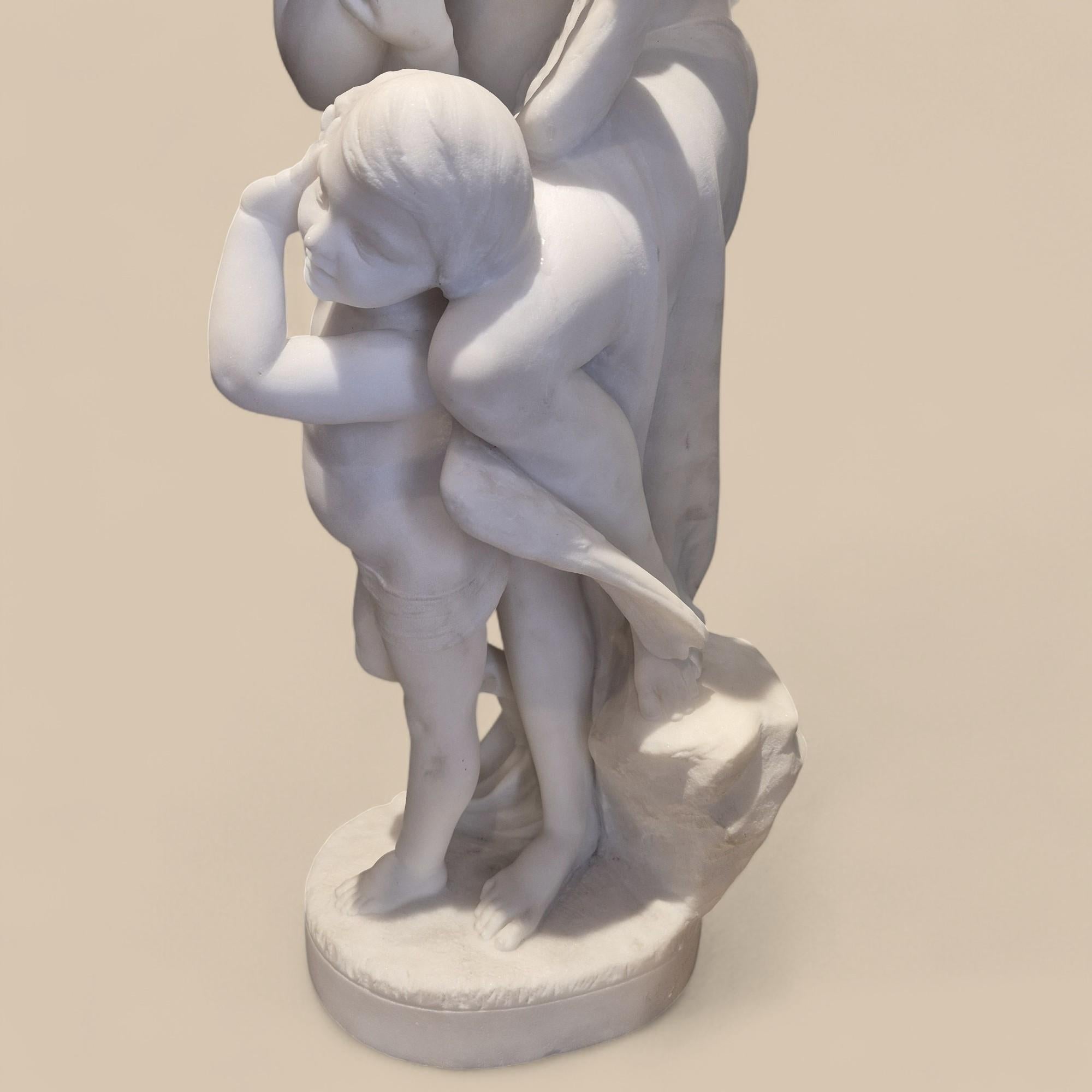 Scultura in marmo di Carrara del XIX secolo raffigurante Psiche e Cupido, firmata Pugi in vendita 7
