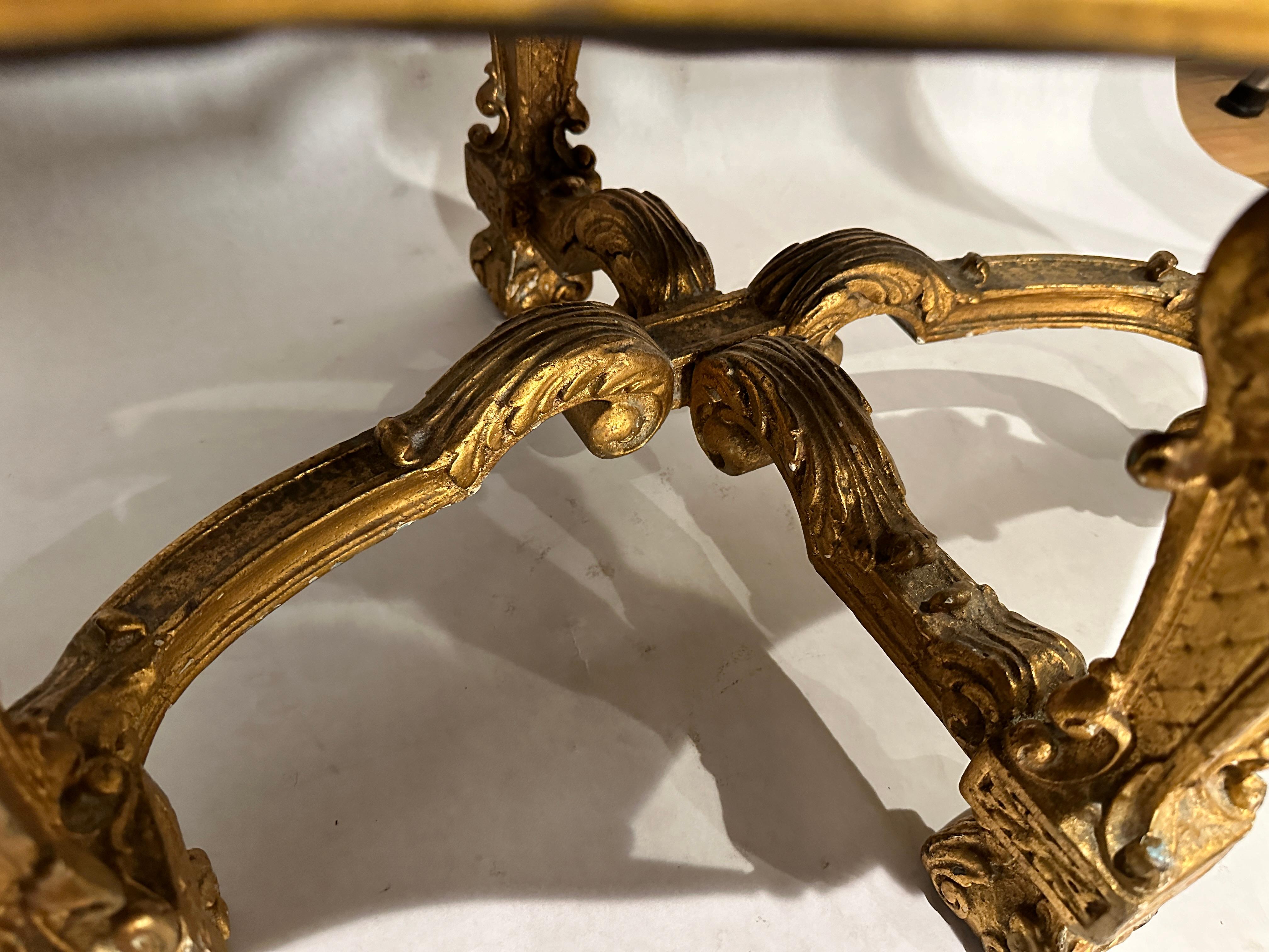 19. Jahrhundert geschnitzt und vergoldet Vanity Stuhl im Zustand „Gut“ im Angebot in Norwood, NJ