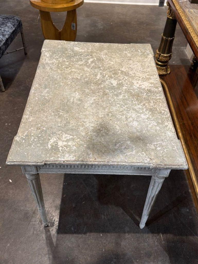 Français Table à écrire Louis XVI du 19ème siècle, sculptée et peinte en vente