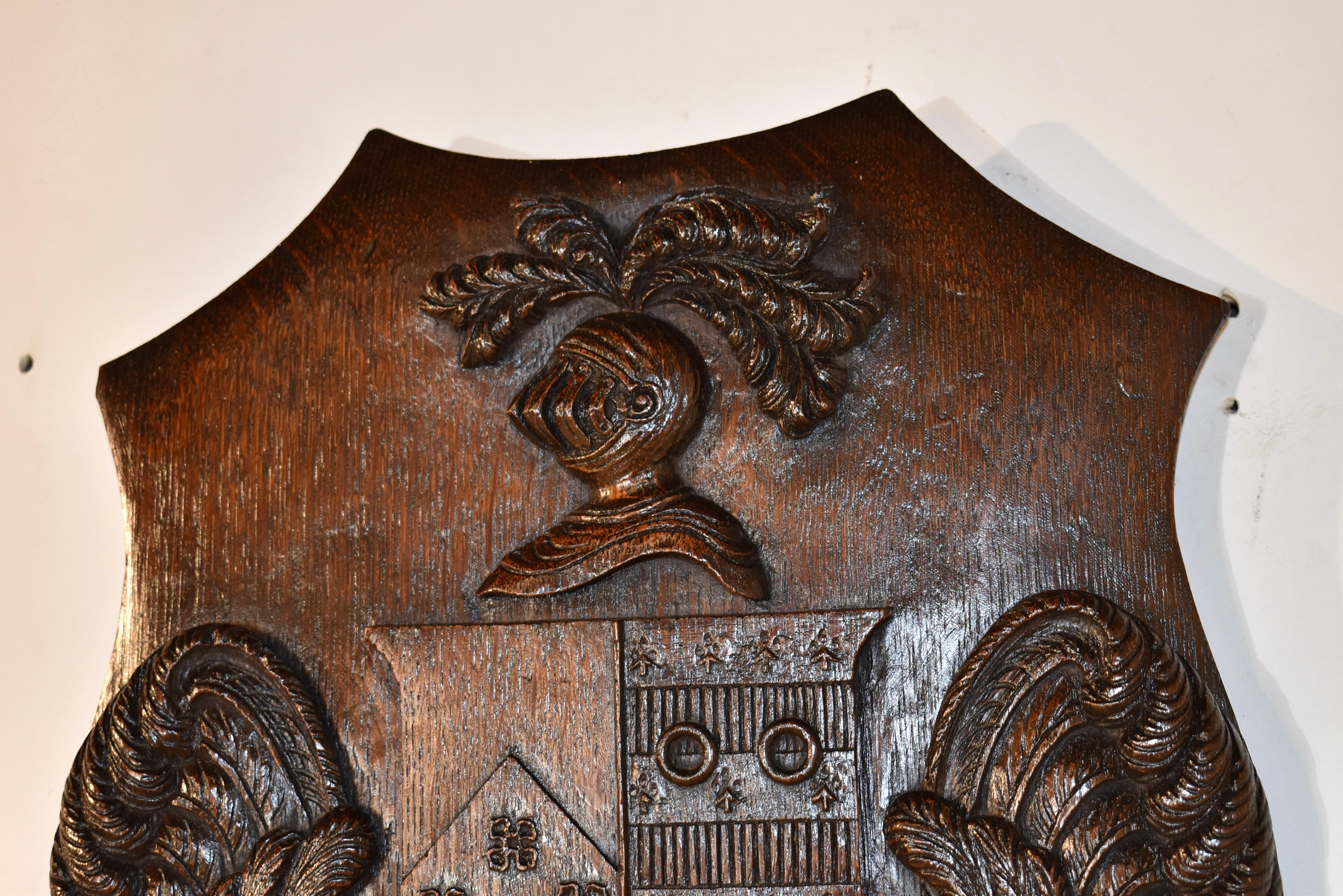 Chêne Plaque armoriée sculptée du 19ème siècle en vente
