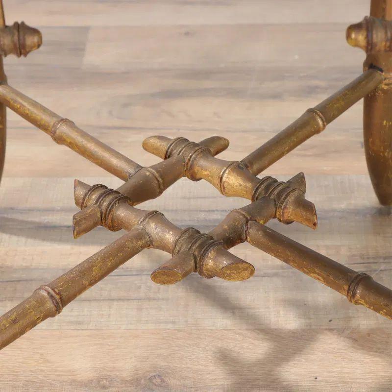 Tabouret en bambou sculpté du 19ème siècle avec rembourrage Bon état - En vente à Dallas, TX