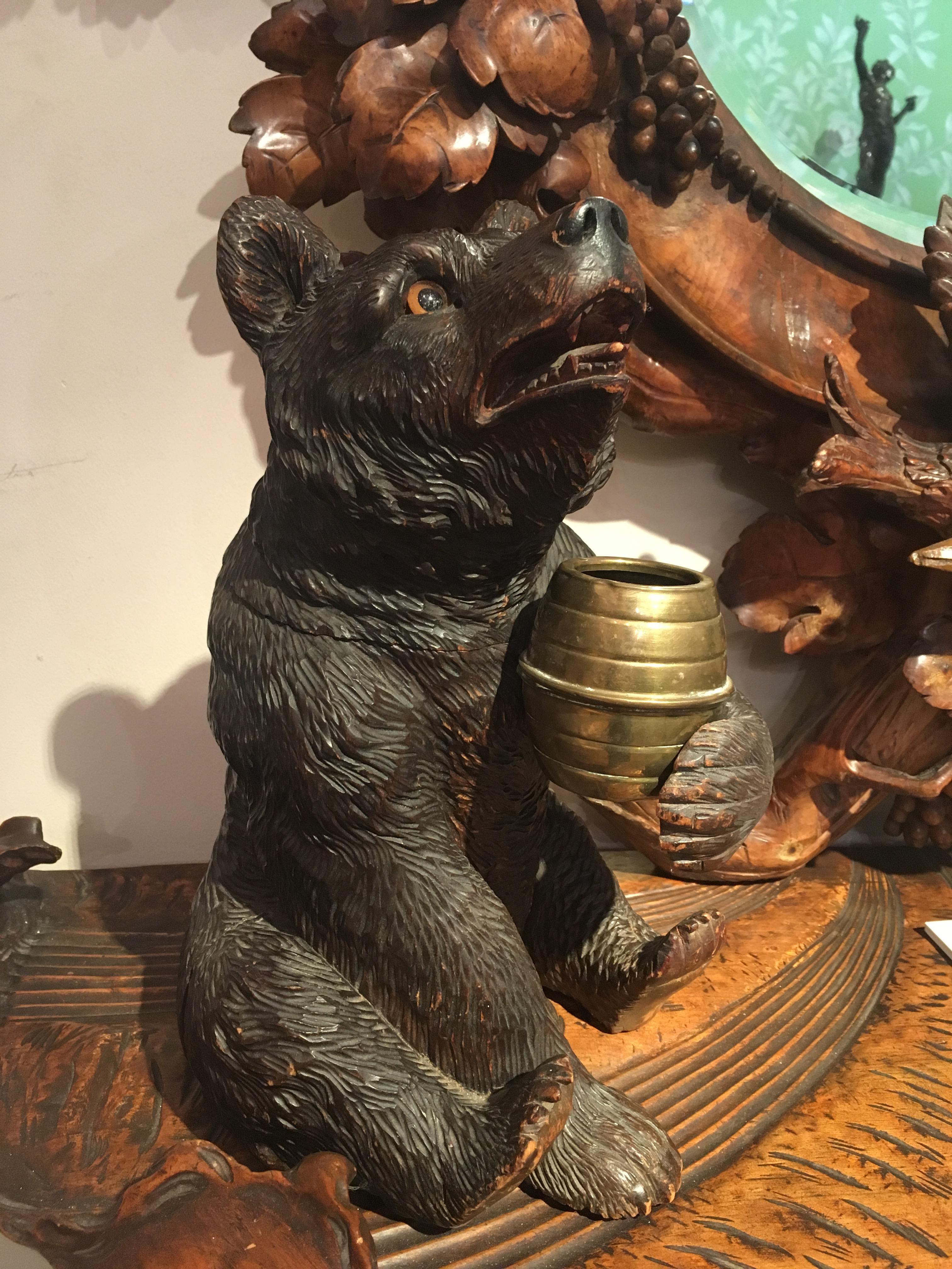 19th Century Carved Black Forest Bear Lidded Jar  In Good Condition In London, GB