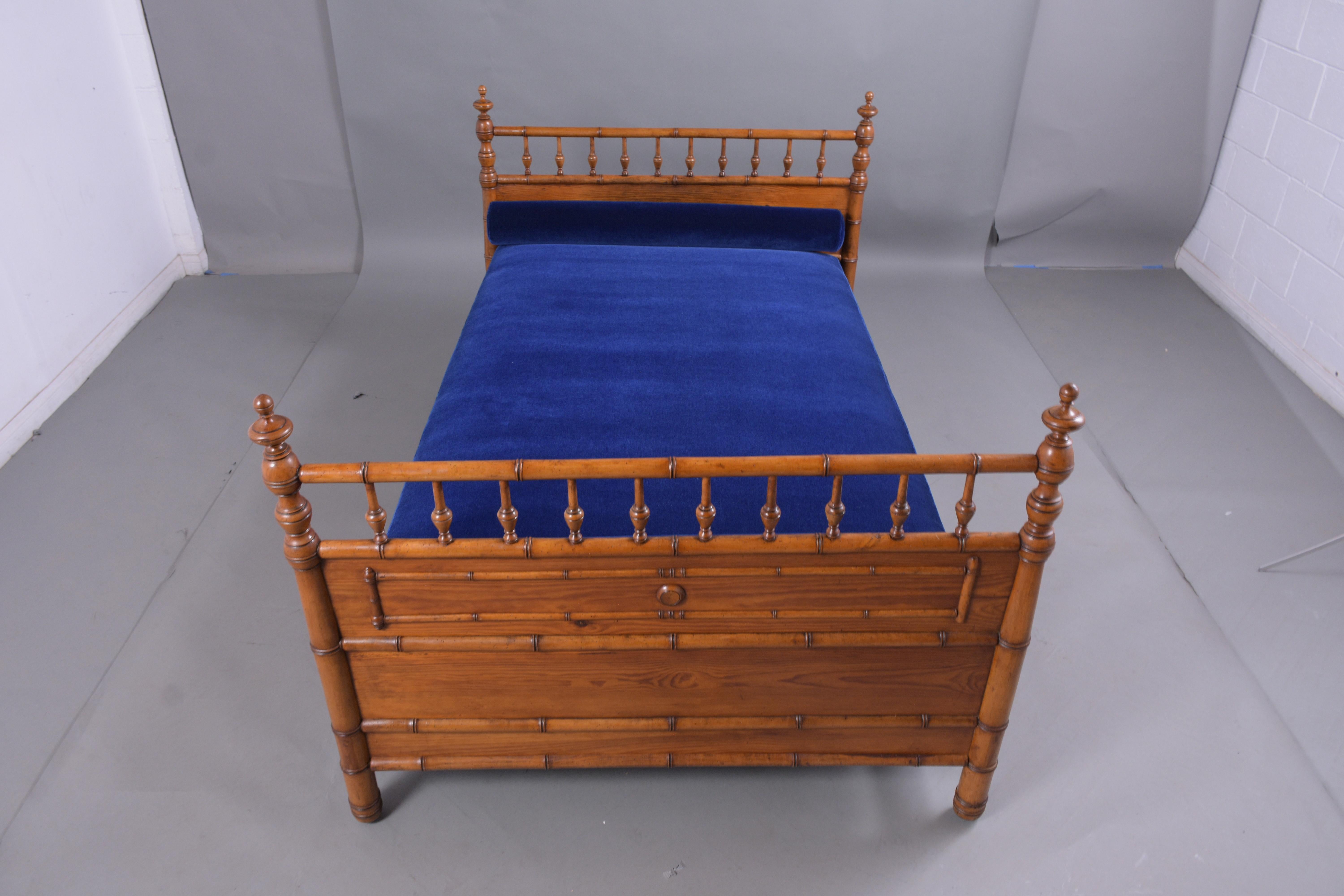 English 19th Century Bamboo Daybed 4