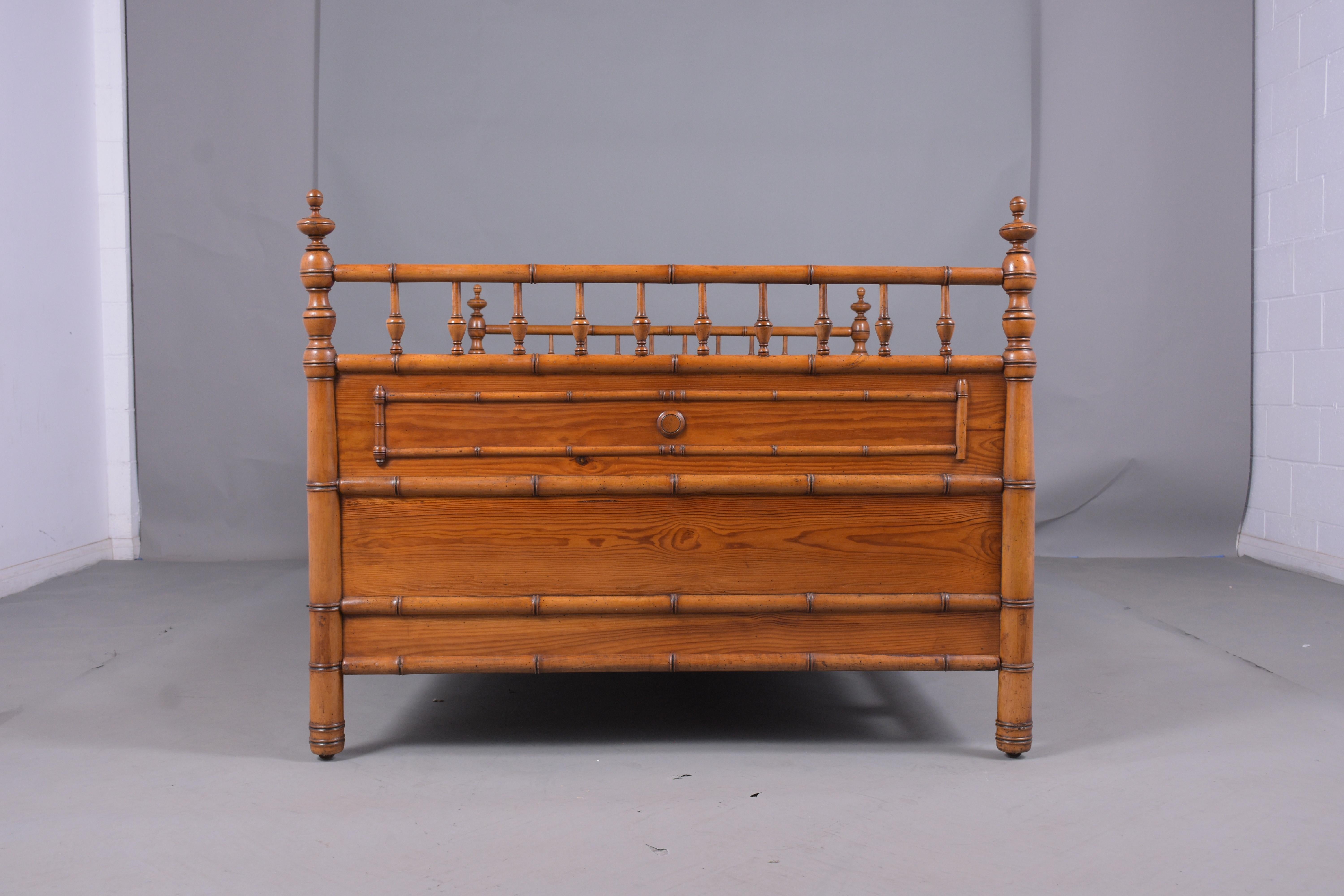 English 19th Century Bamboo Daybed 5