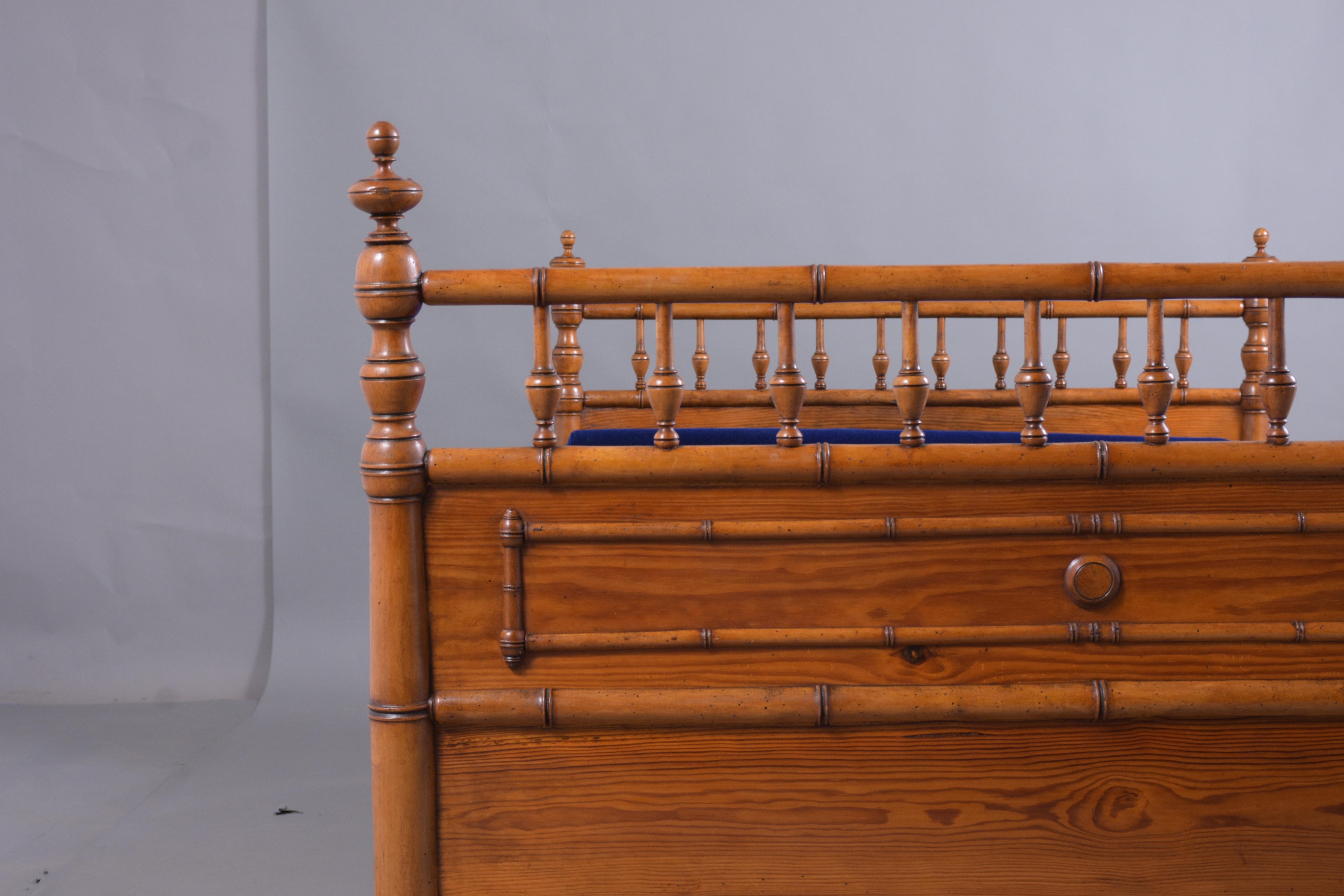 English 19th Century Bamboo Daybed 6