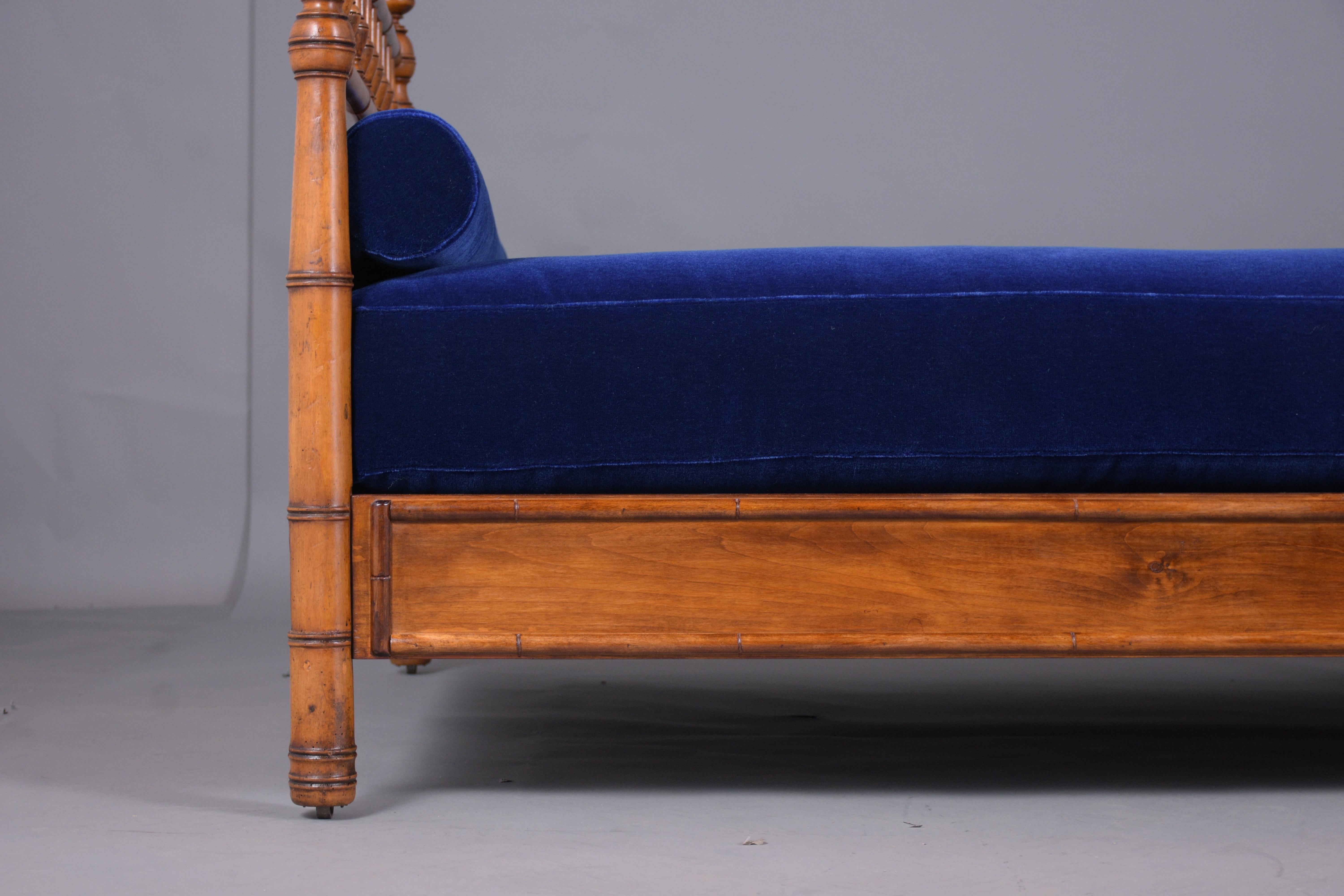 Chinese Chippendale English 19th Century Bamboo Daybed