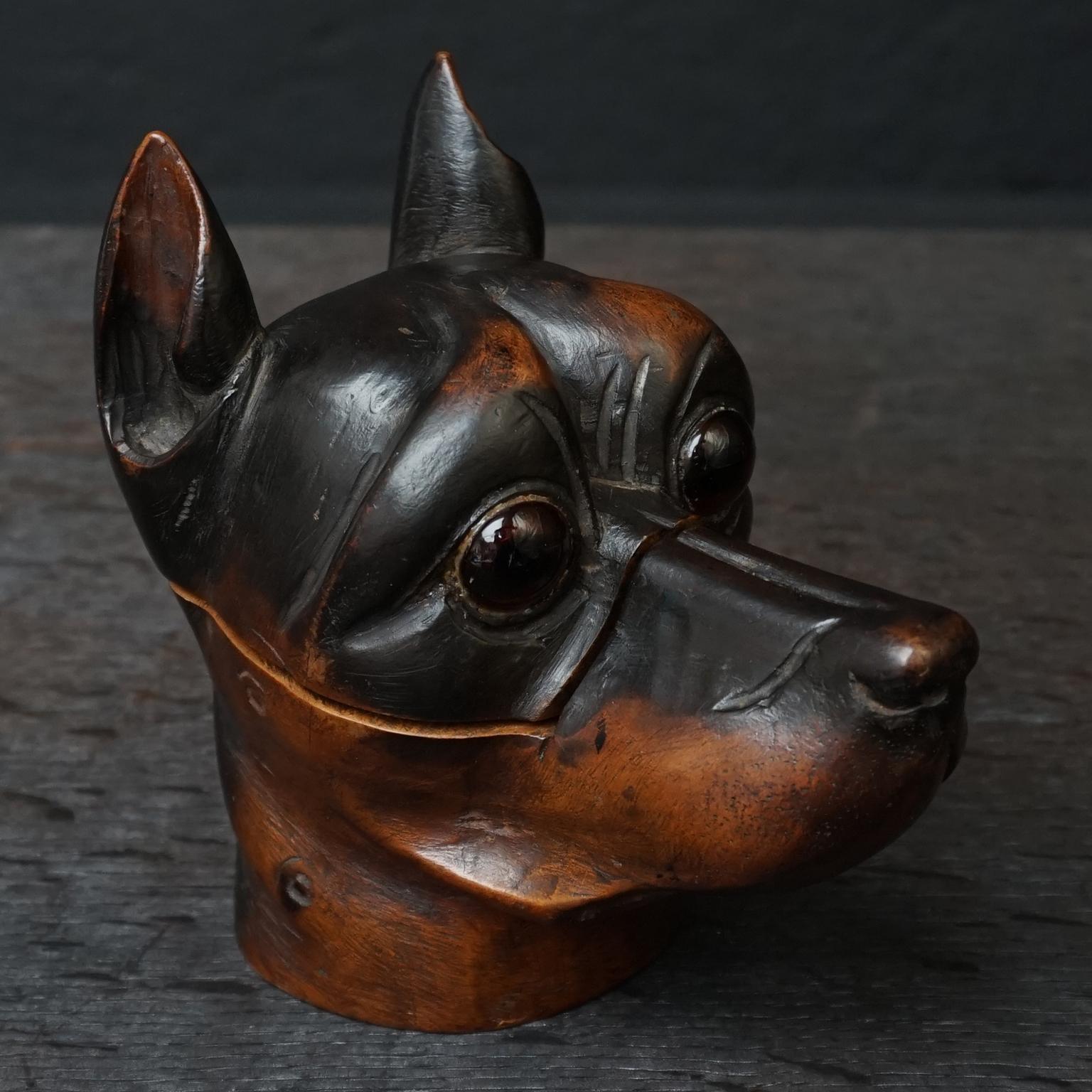 19th Century Carved English Lignum Vitae or Pockwood Victorian Doberman Inkwell In Good Condition In Haarlem, NL