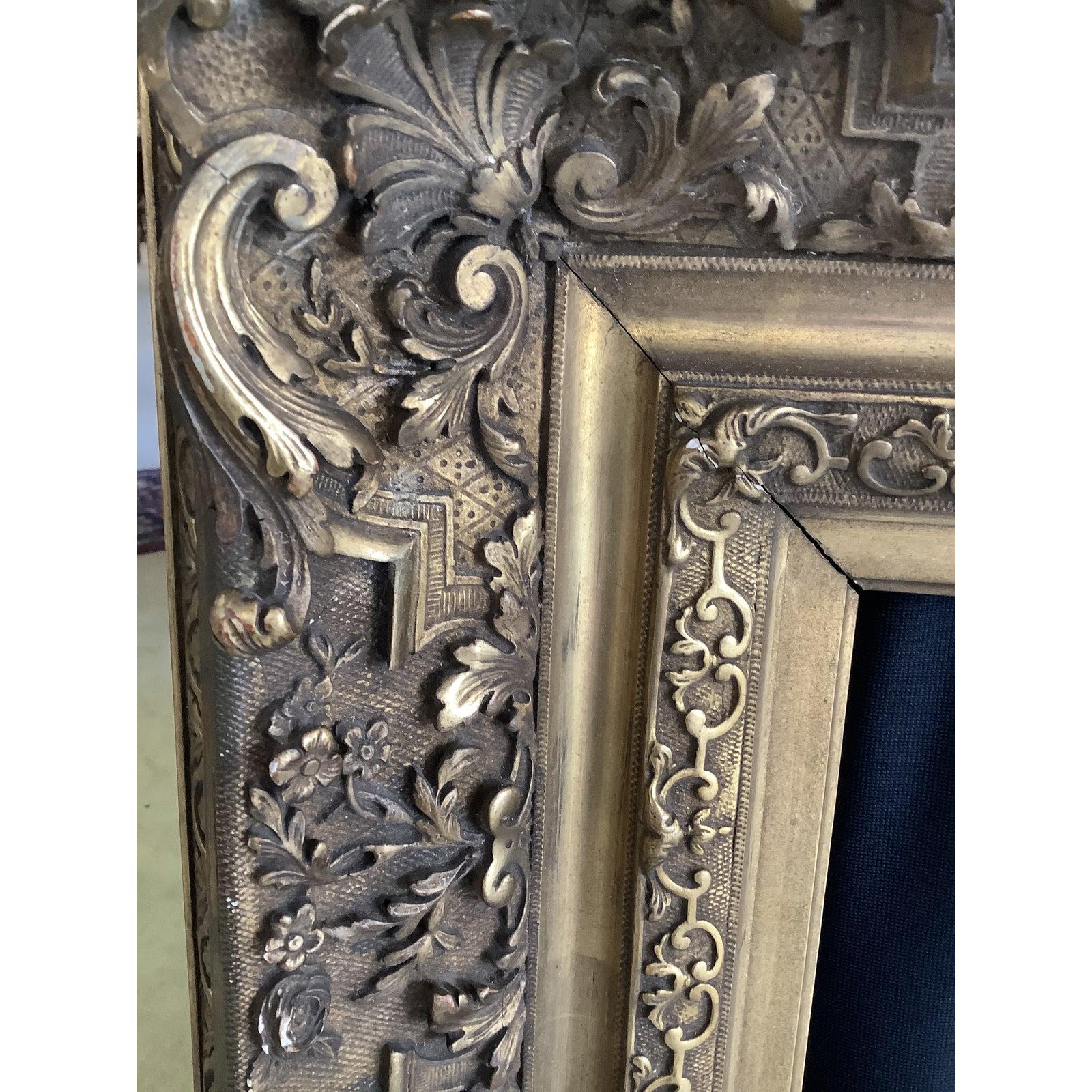 Wood 19th Century Carved Frame with Gilding and Water Gilding