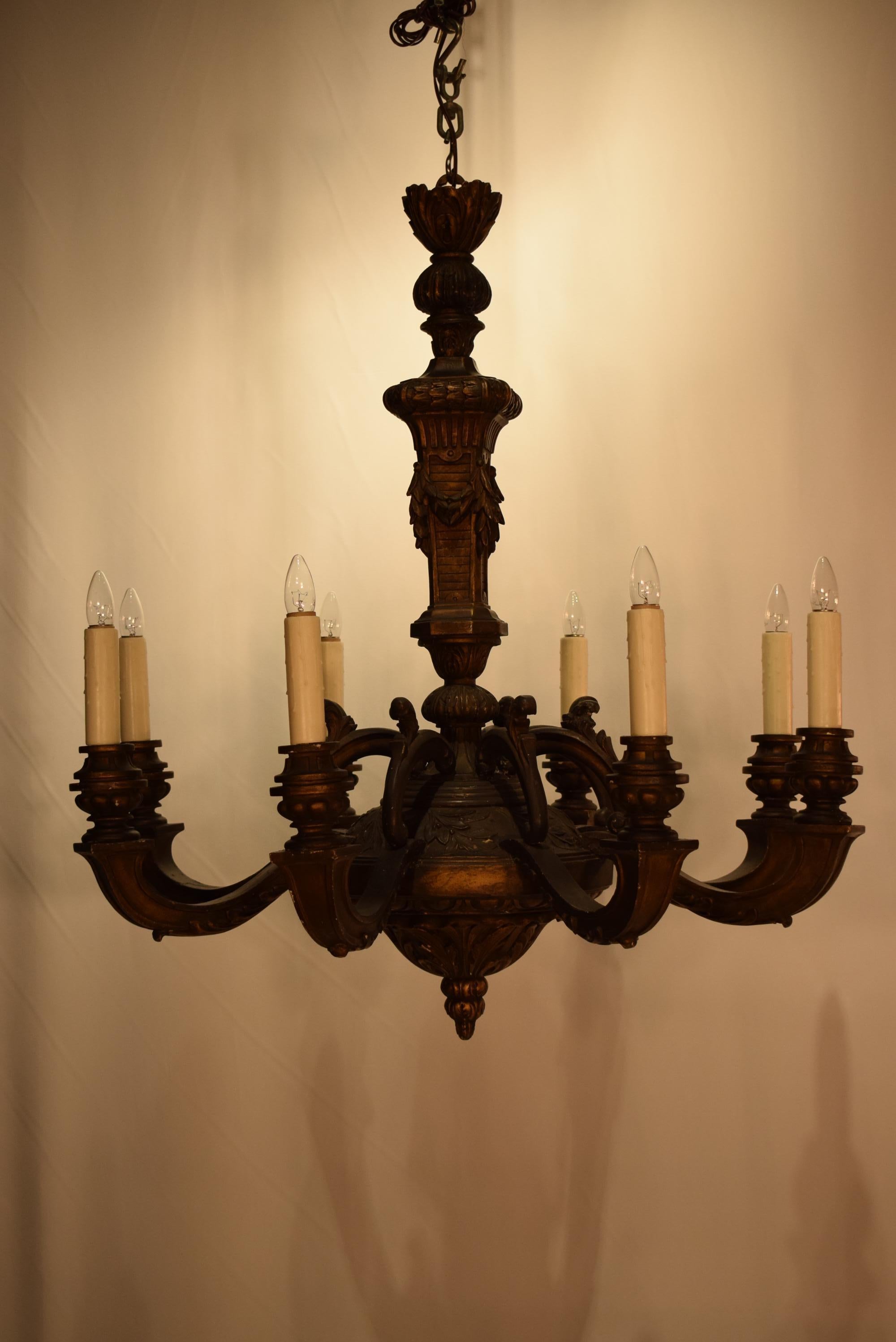 19th Century Carved Giltwood Chandelier 4