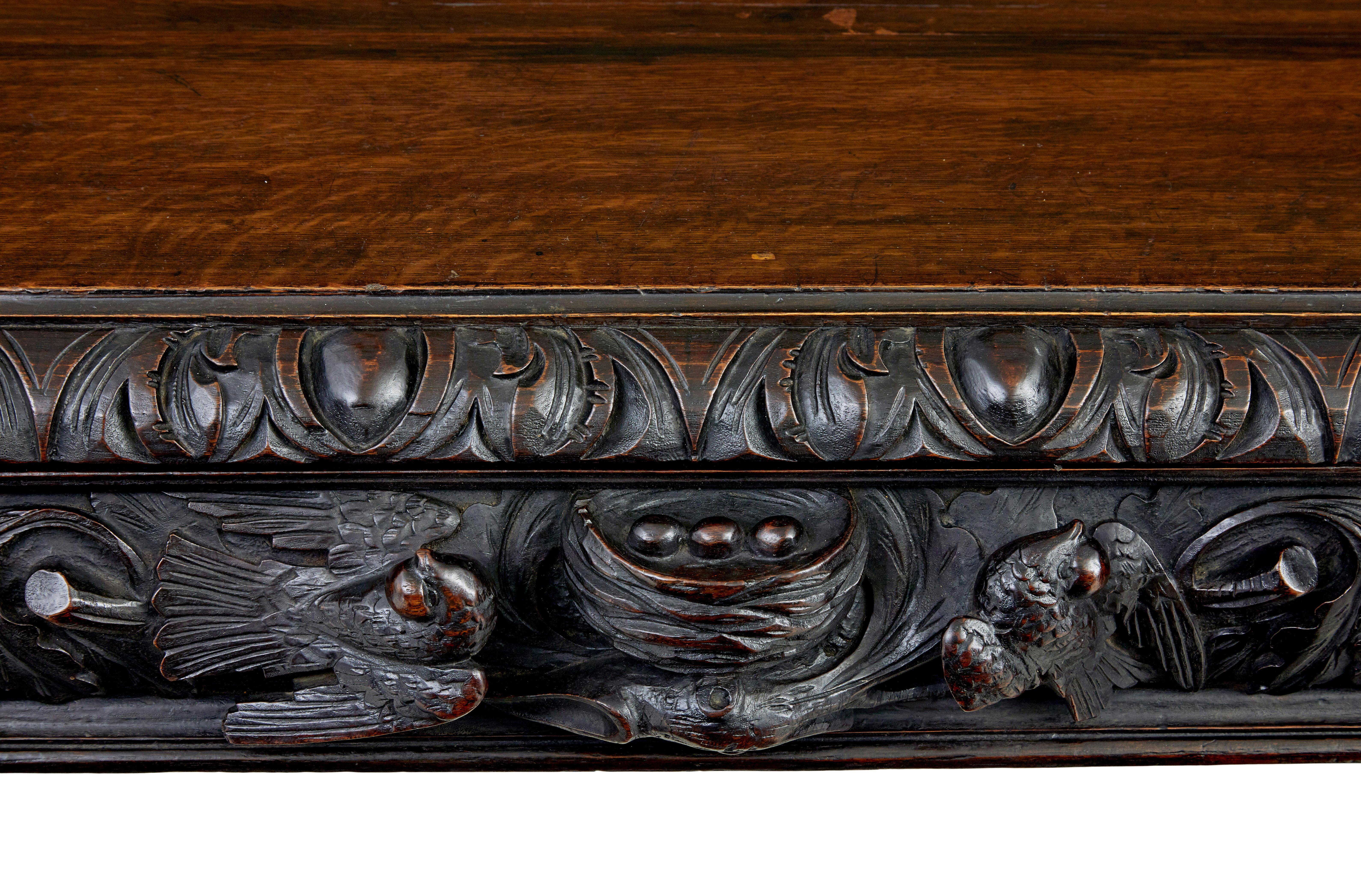 Credenza buffet a specchio in quercia intagliata del XIX secolo in stile revival gotico in vendita 5