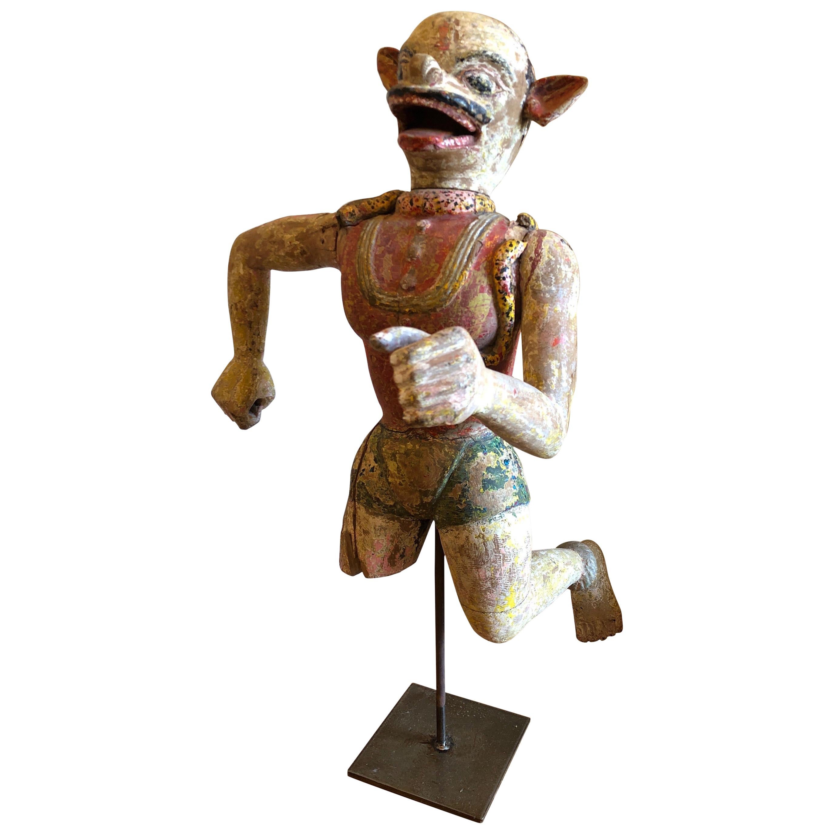 Figurine de dieu du carnaval indien sculptée du XIXe siècle, peinture polychrome sur pied en vente
