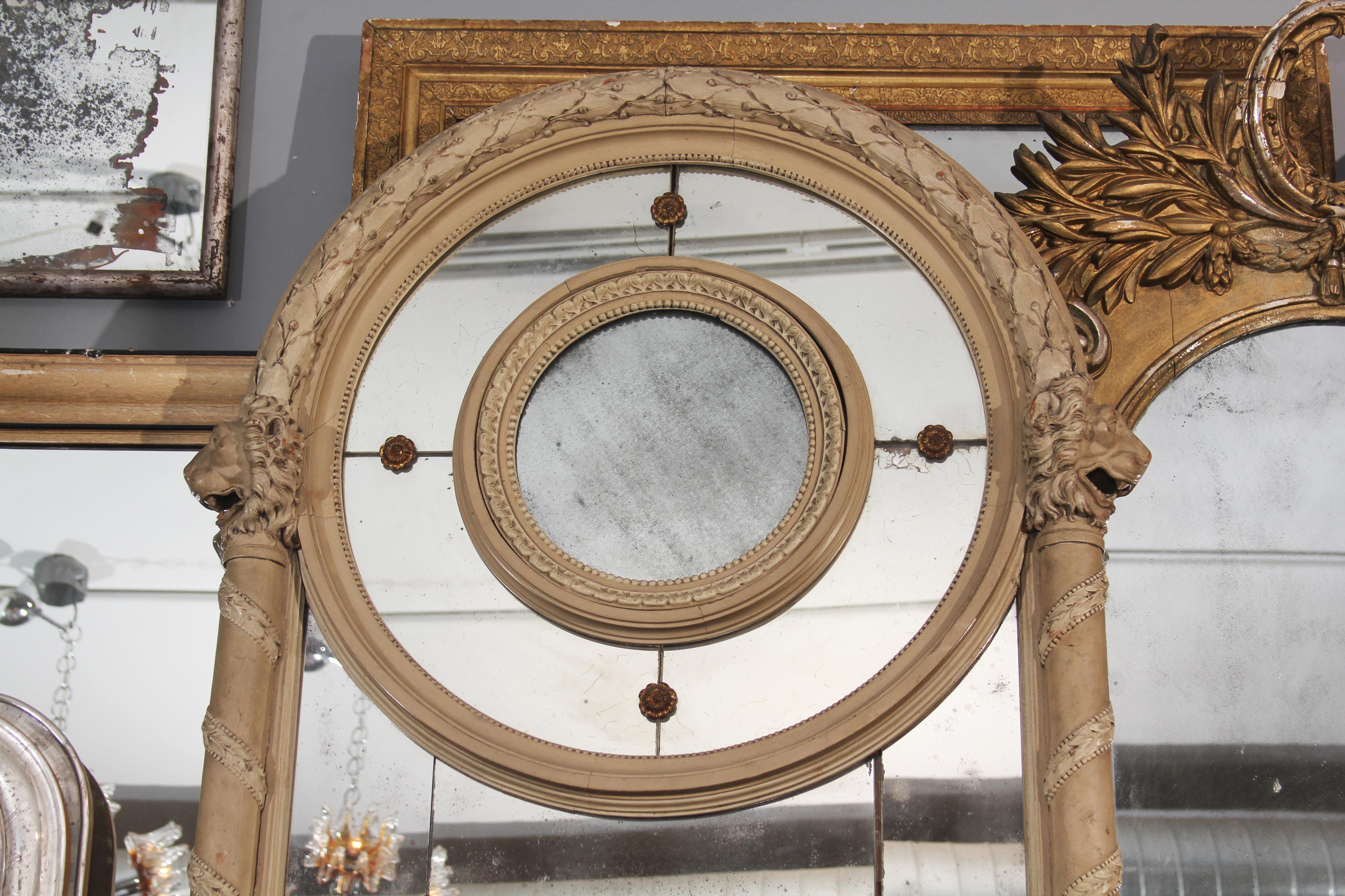 19th Century Carved Italian Mirror with Lions In Good Condition For Sale In Seattle, WA